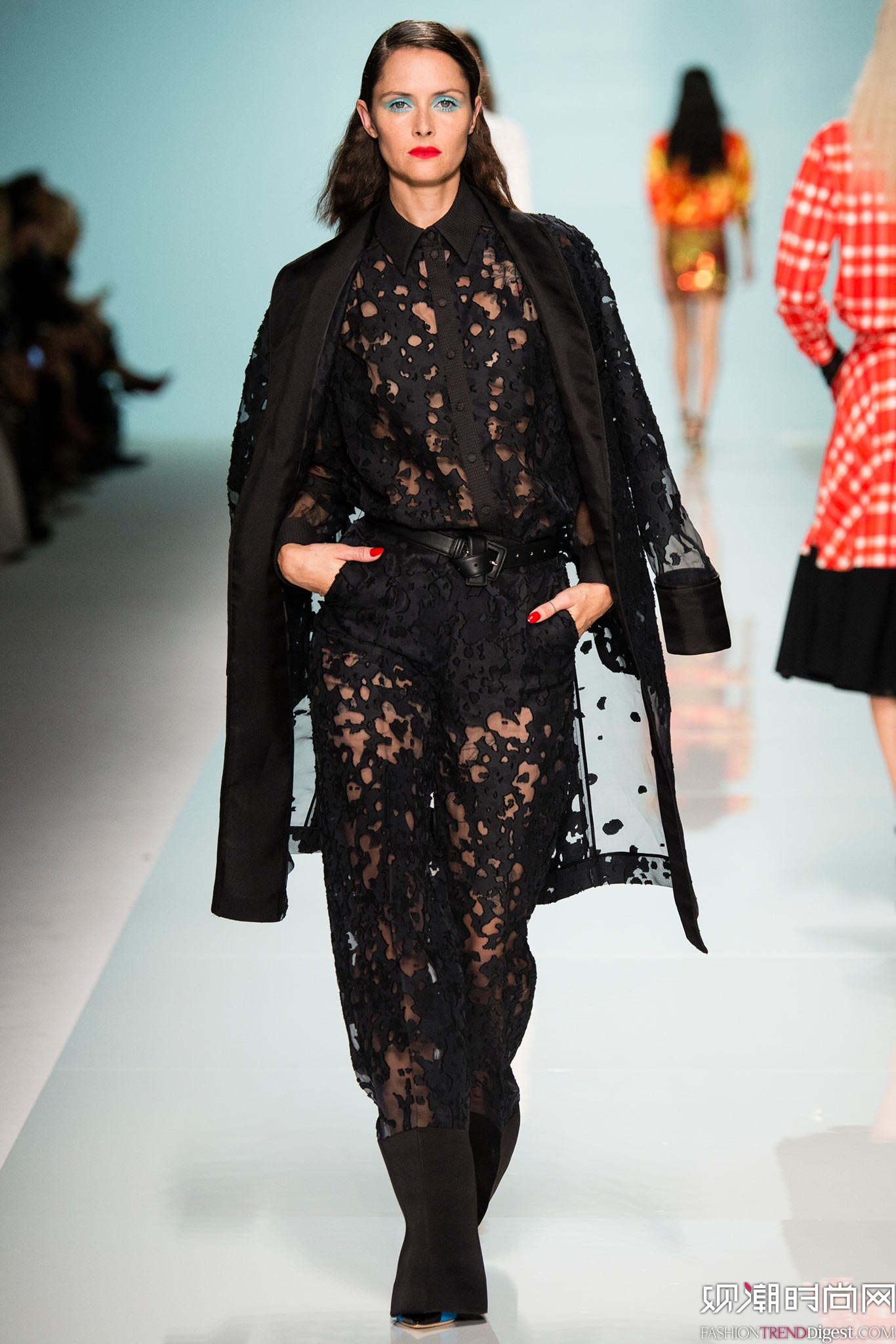 Emanuel Ungaro 2015İrbDƬ