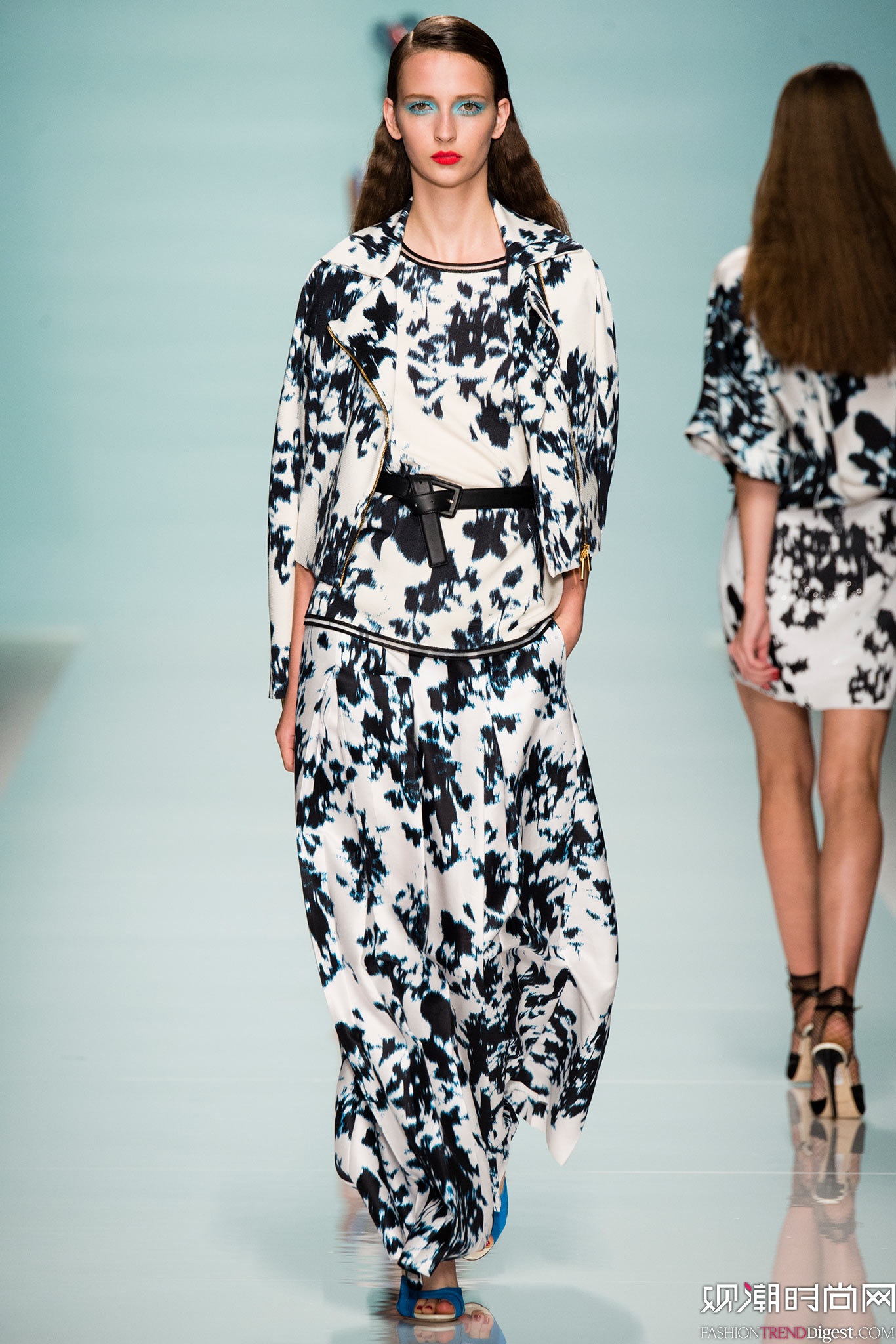 Emanuel Ungaro 2015İrbDƬ