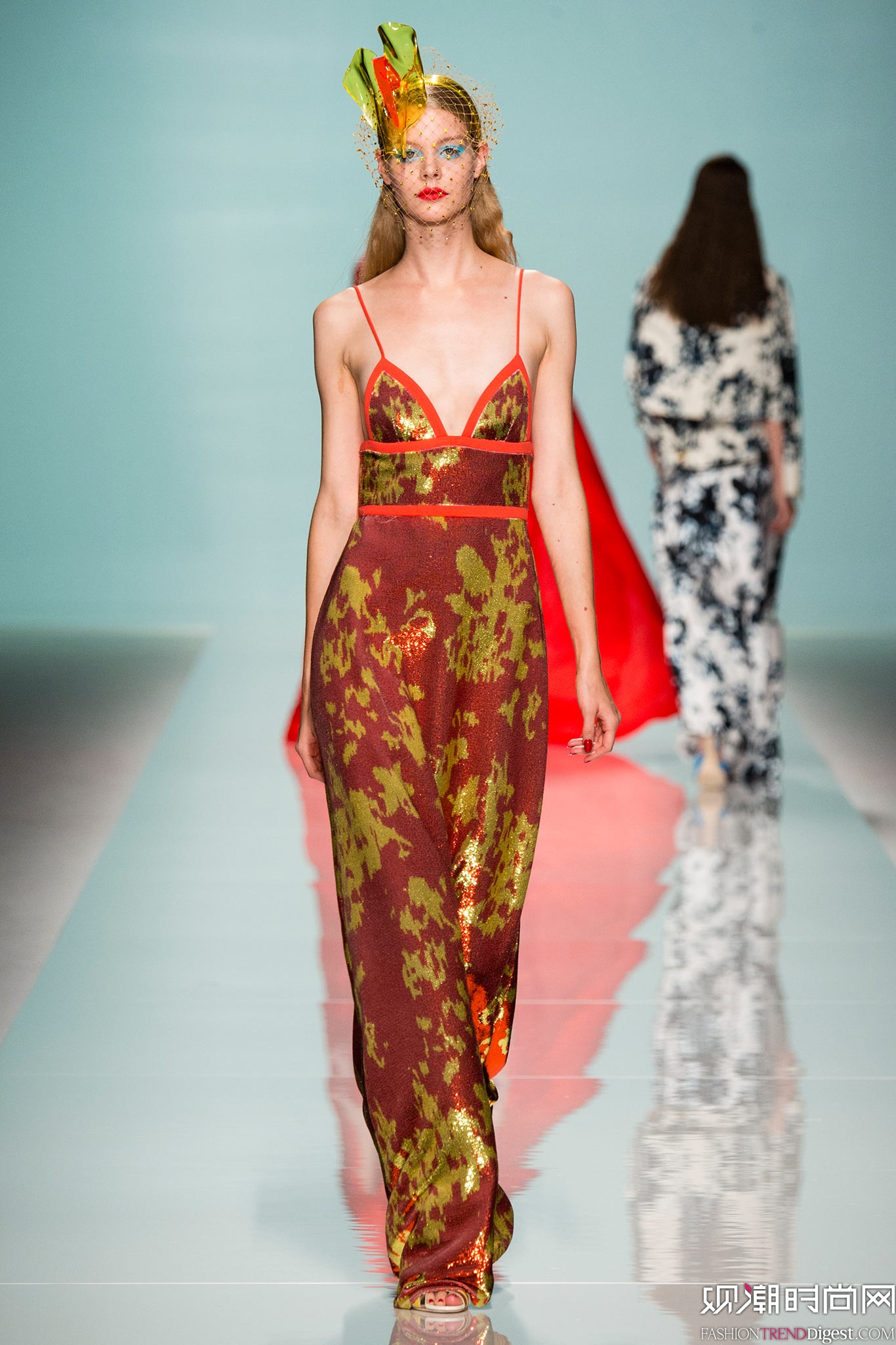 Emanuel Ungaro 2015İrbDƬ
