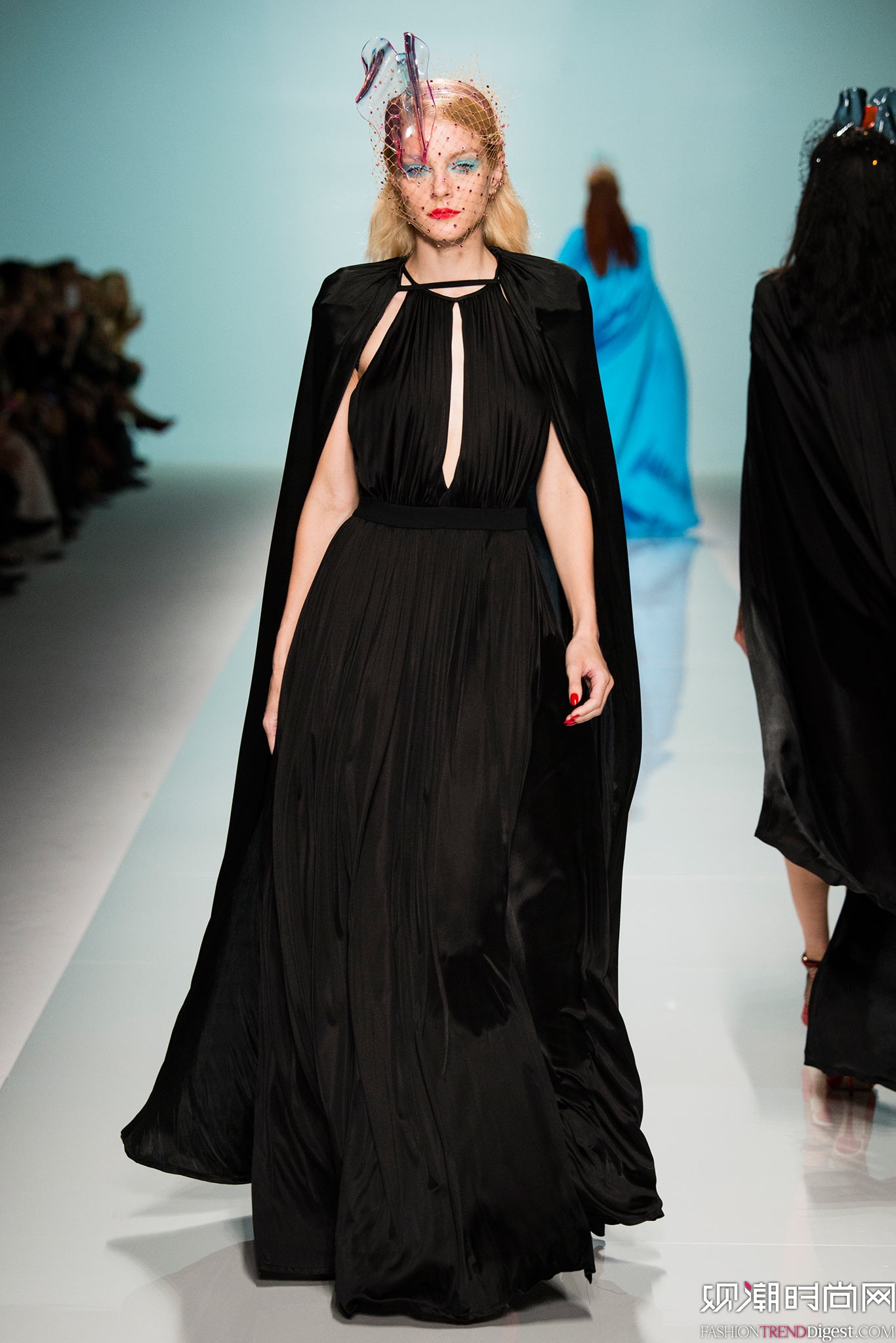 Emanuel Ungaro 2015İrbDƬ
