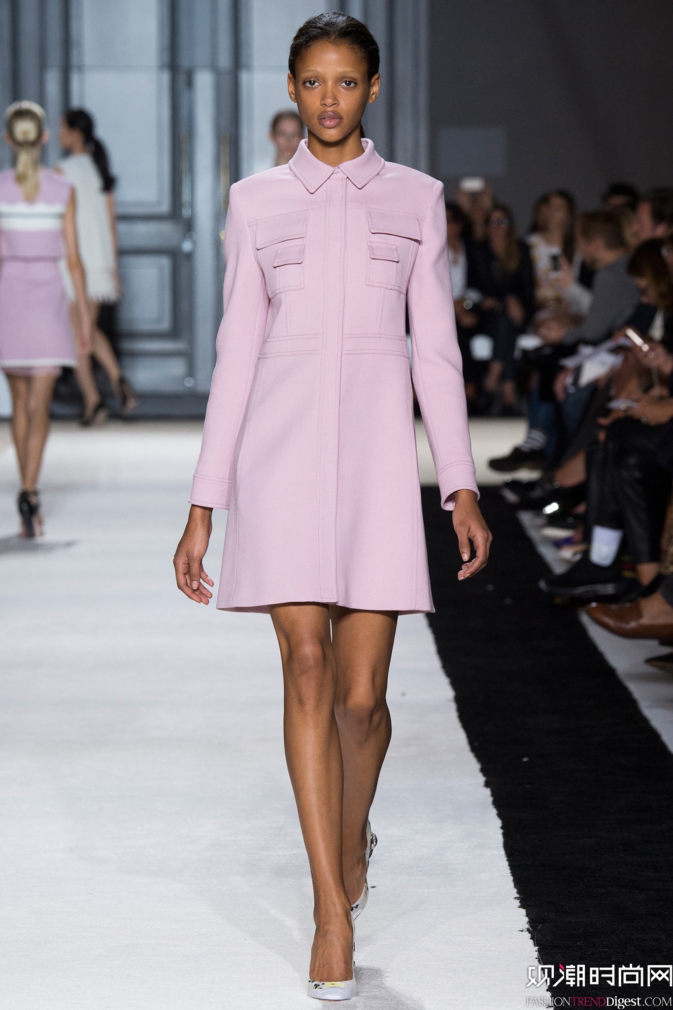 Giambattista Valli 2015İʱװ㳡ͼƬ