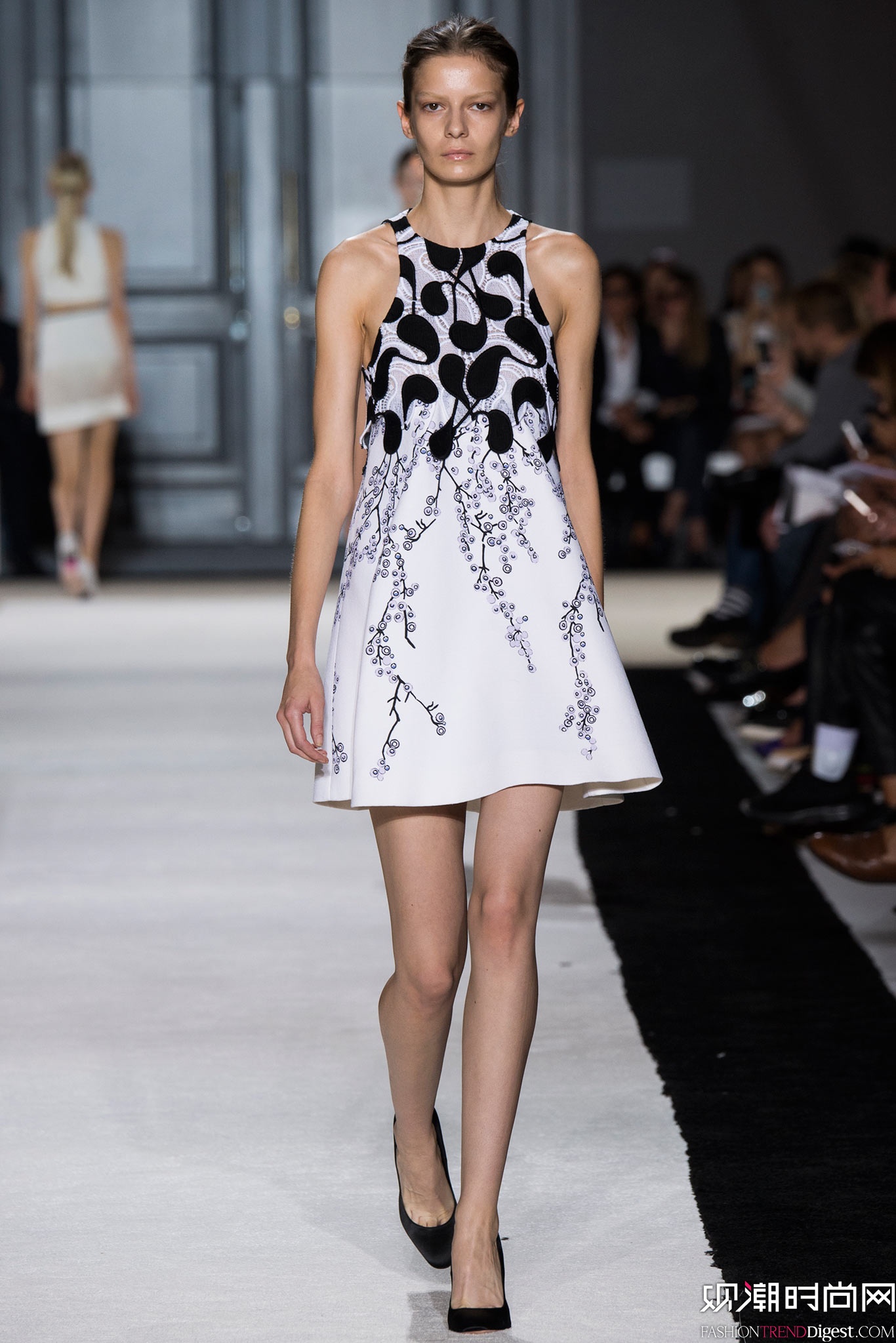 Giambattista Valli 2015İʱװ㳡ͼƬ