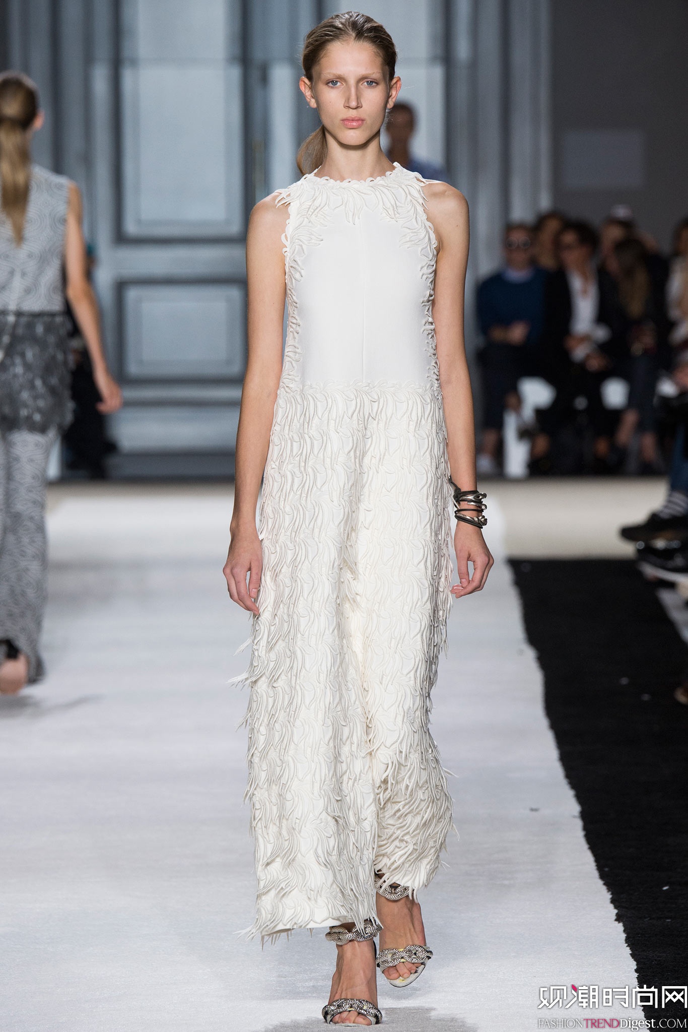 Giambattista Valli 2015İʱװ㳡ͼƬ