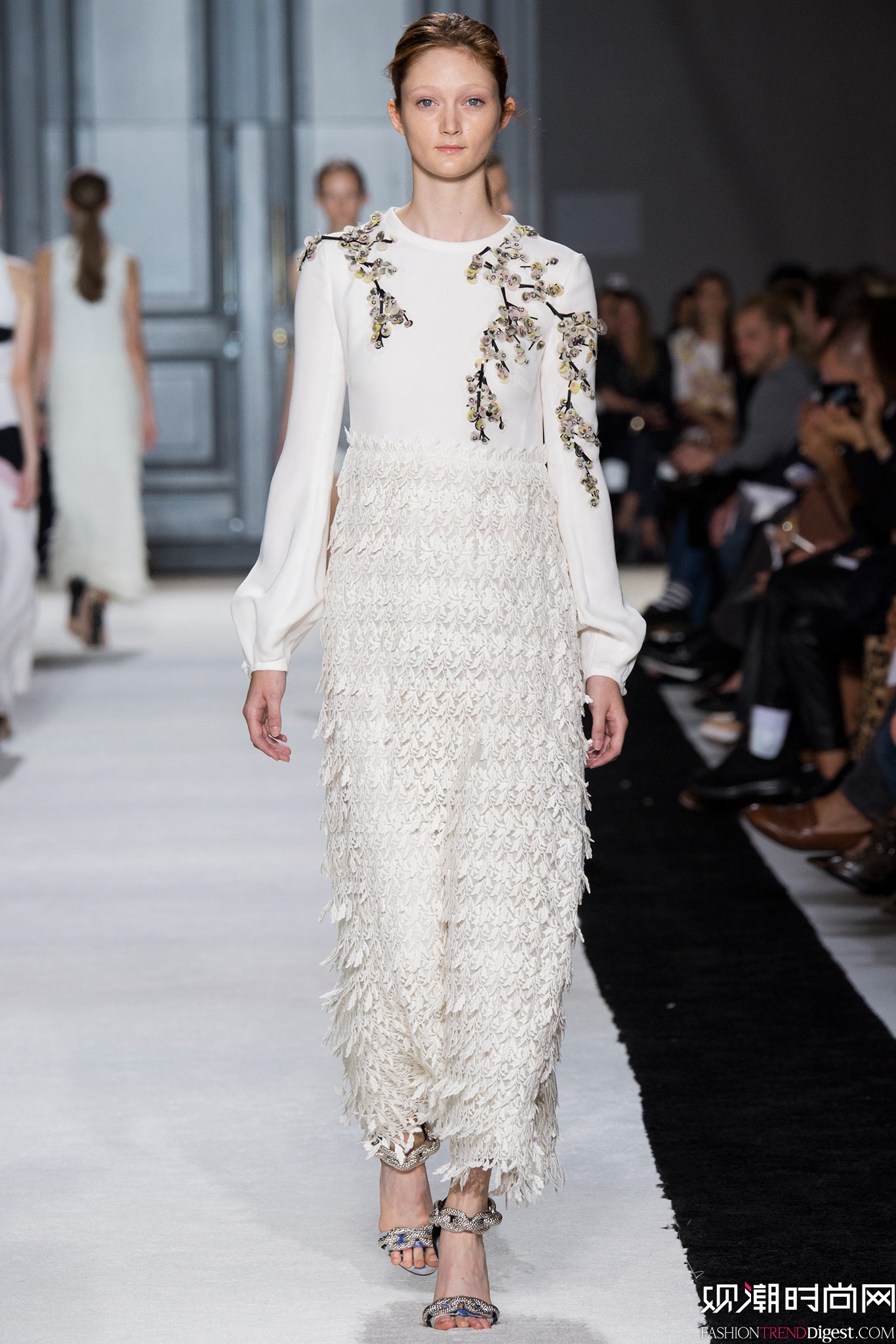 Giambattista Valli 2015İʱװ㳡ͼƬ