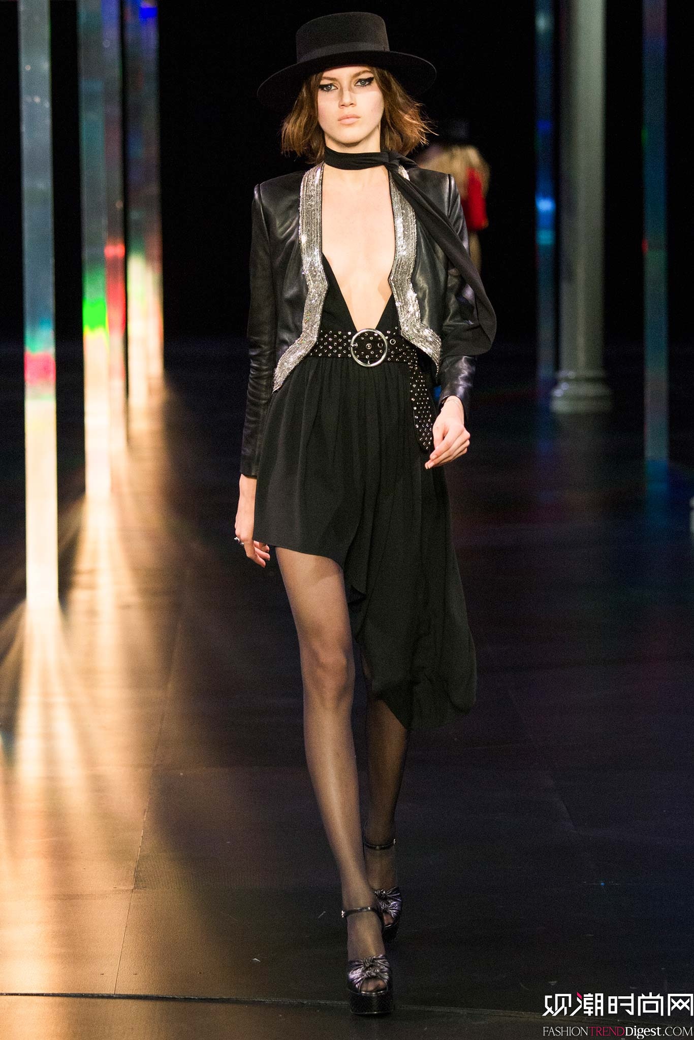 Saint Laurent 2015İʱװ㳡ͼƬ