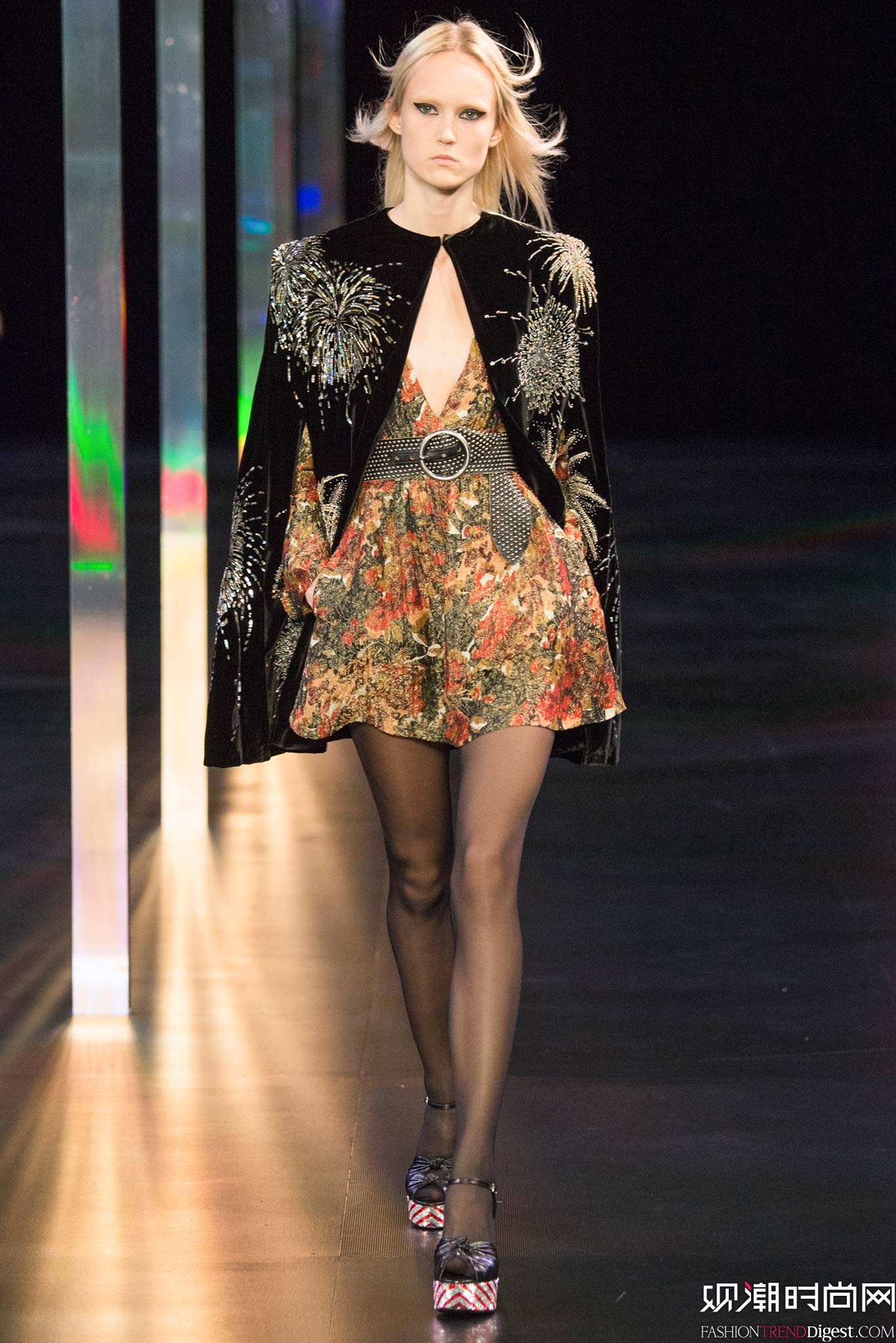 Saint Laurent 2015İʱװ㳡ͼƬ