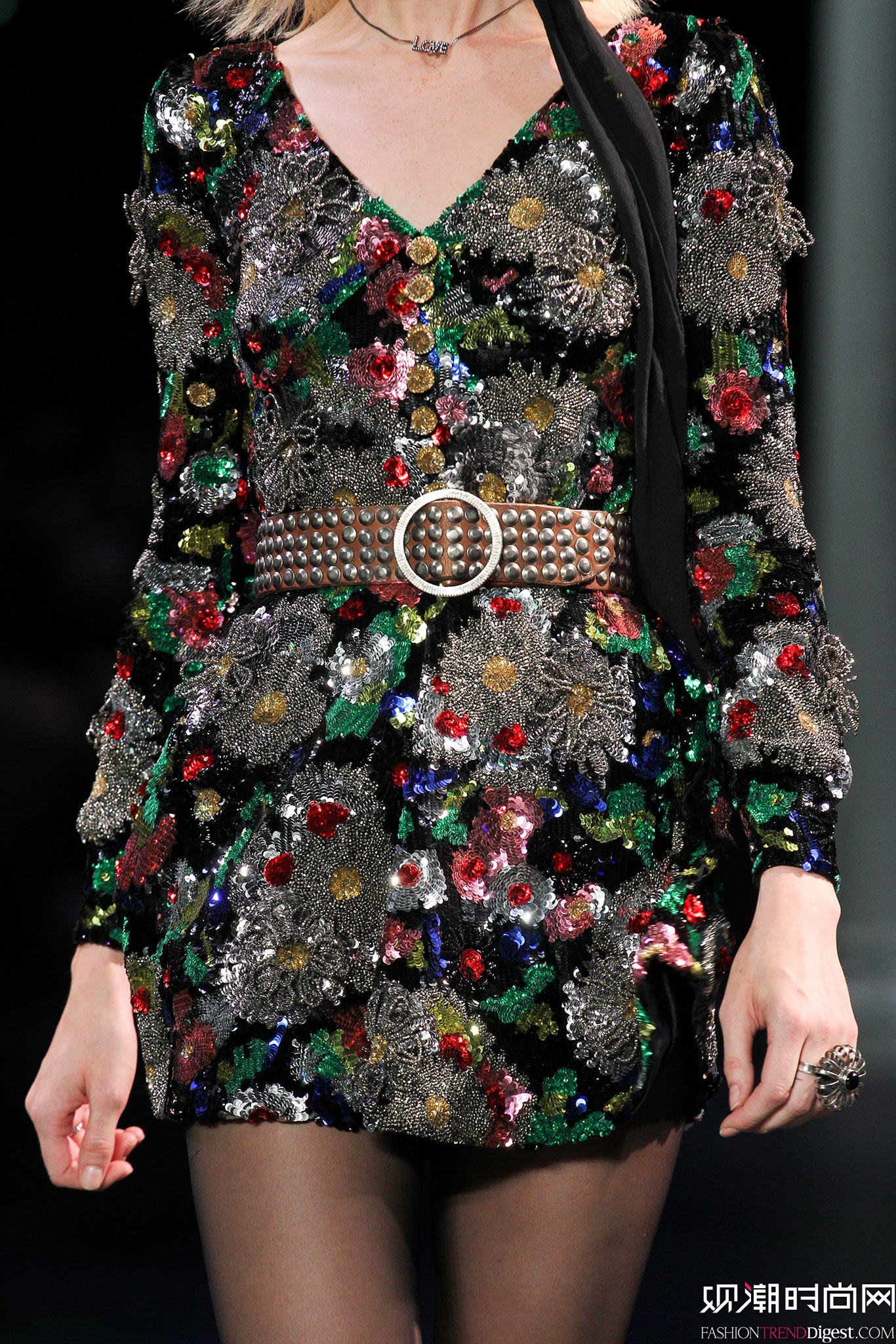 Saint Laurent 2015���İ���ʱװ���㳡����ͼƬ