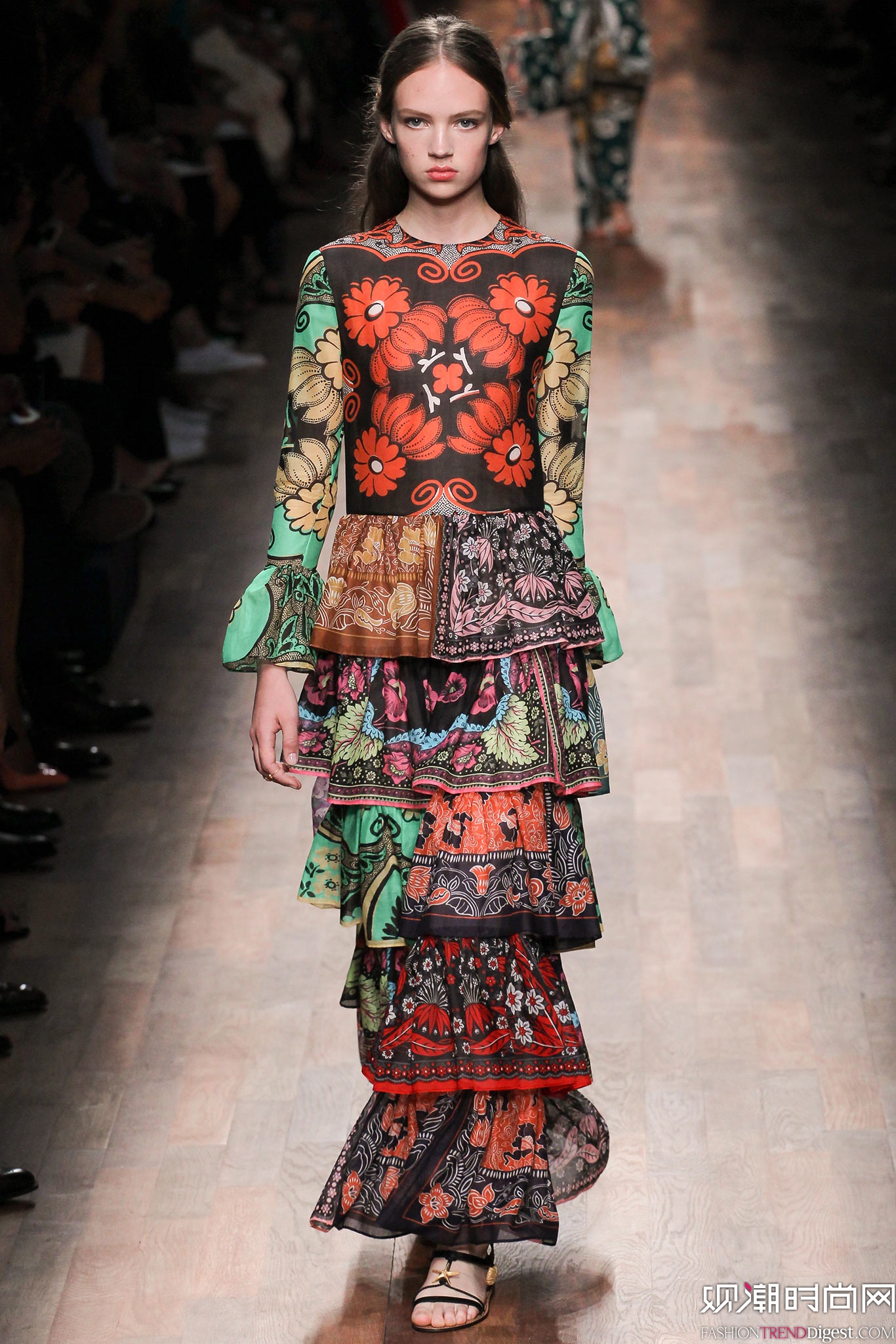 Valentino 2015İʱװ㳡ͼƬ