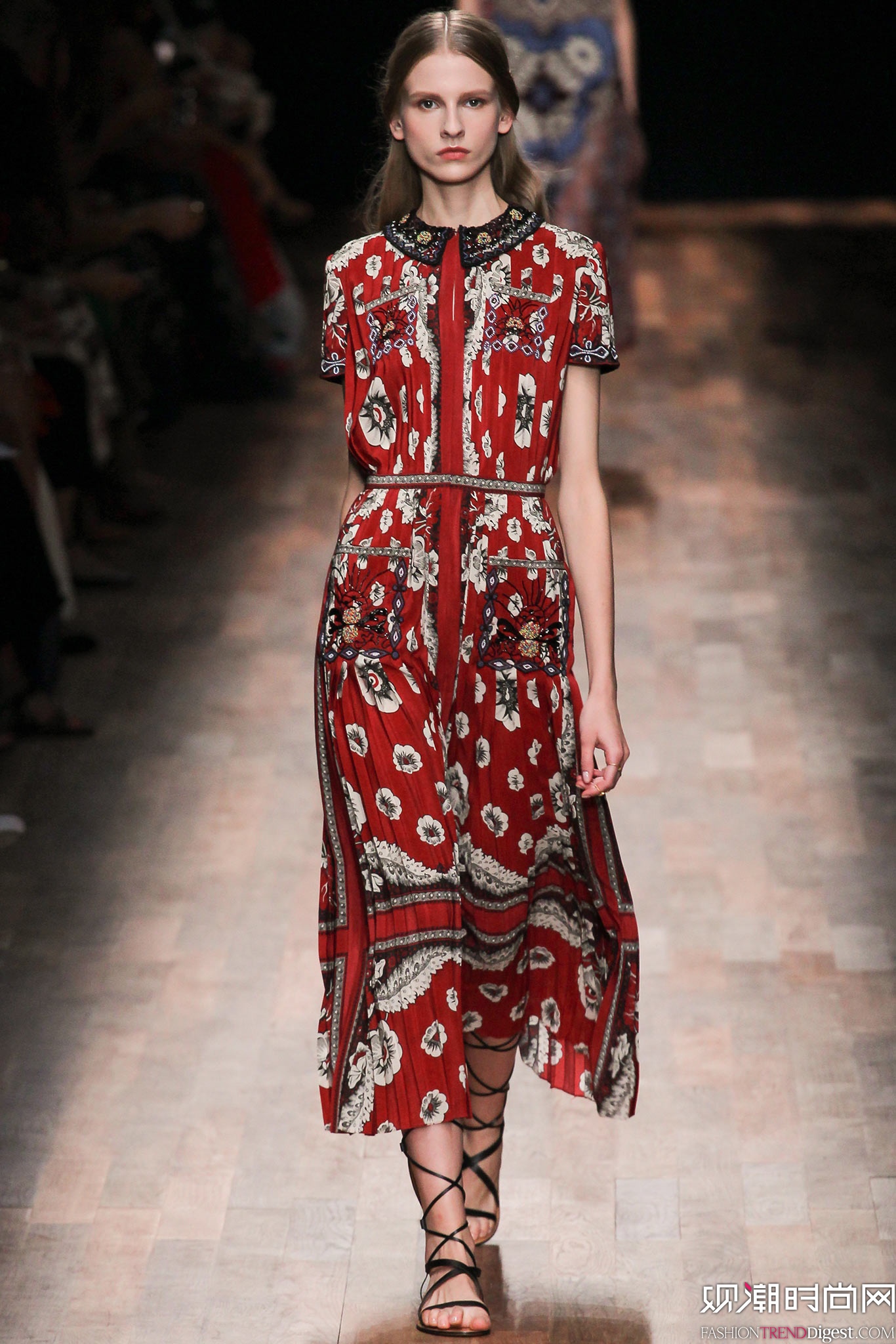 Valentino 2015İʱװ㳡ͼƬ