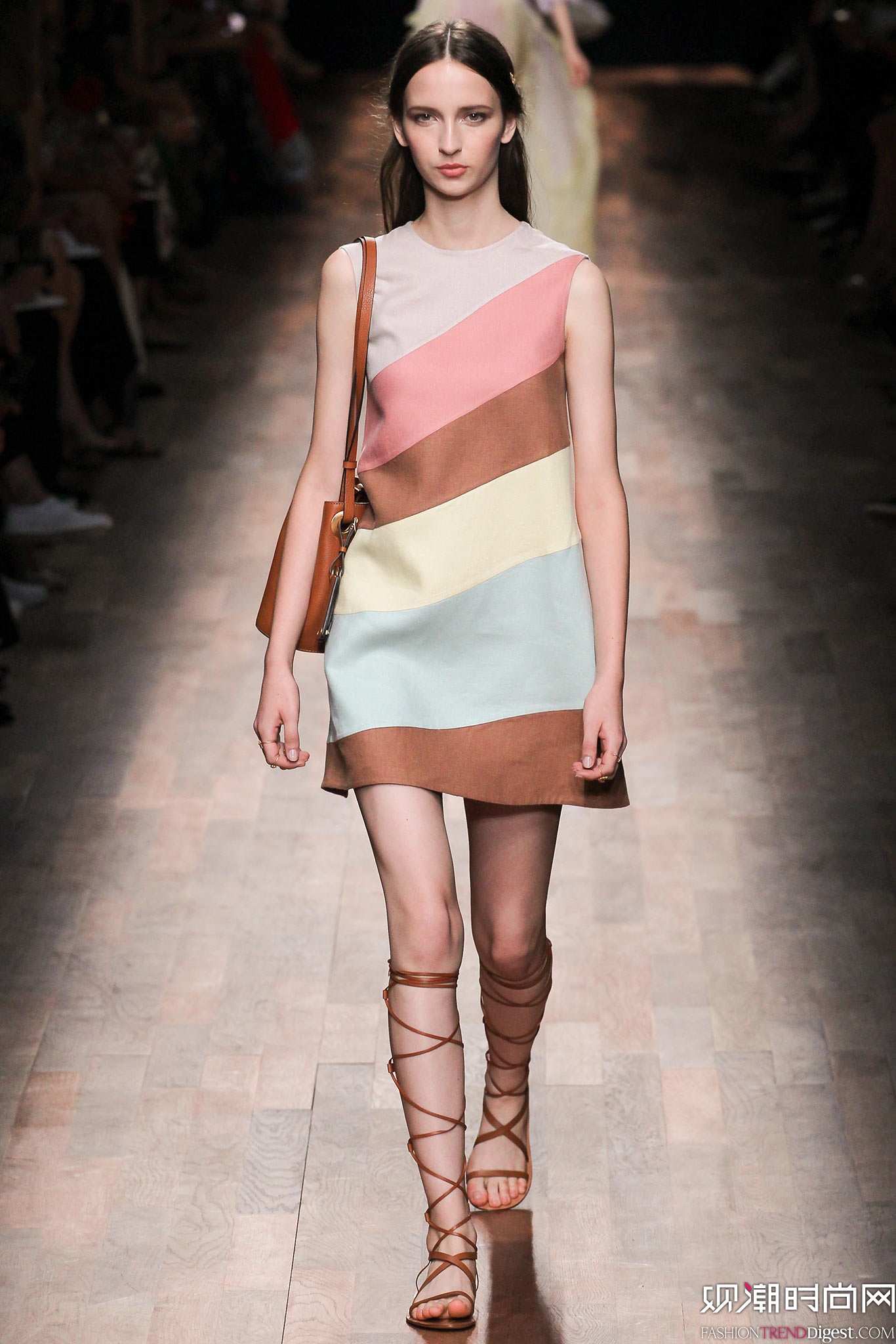 Valentino 2015İʱװ㳡ͼƬ