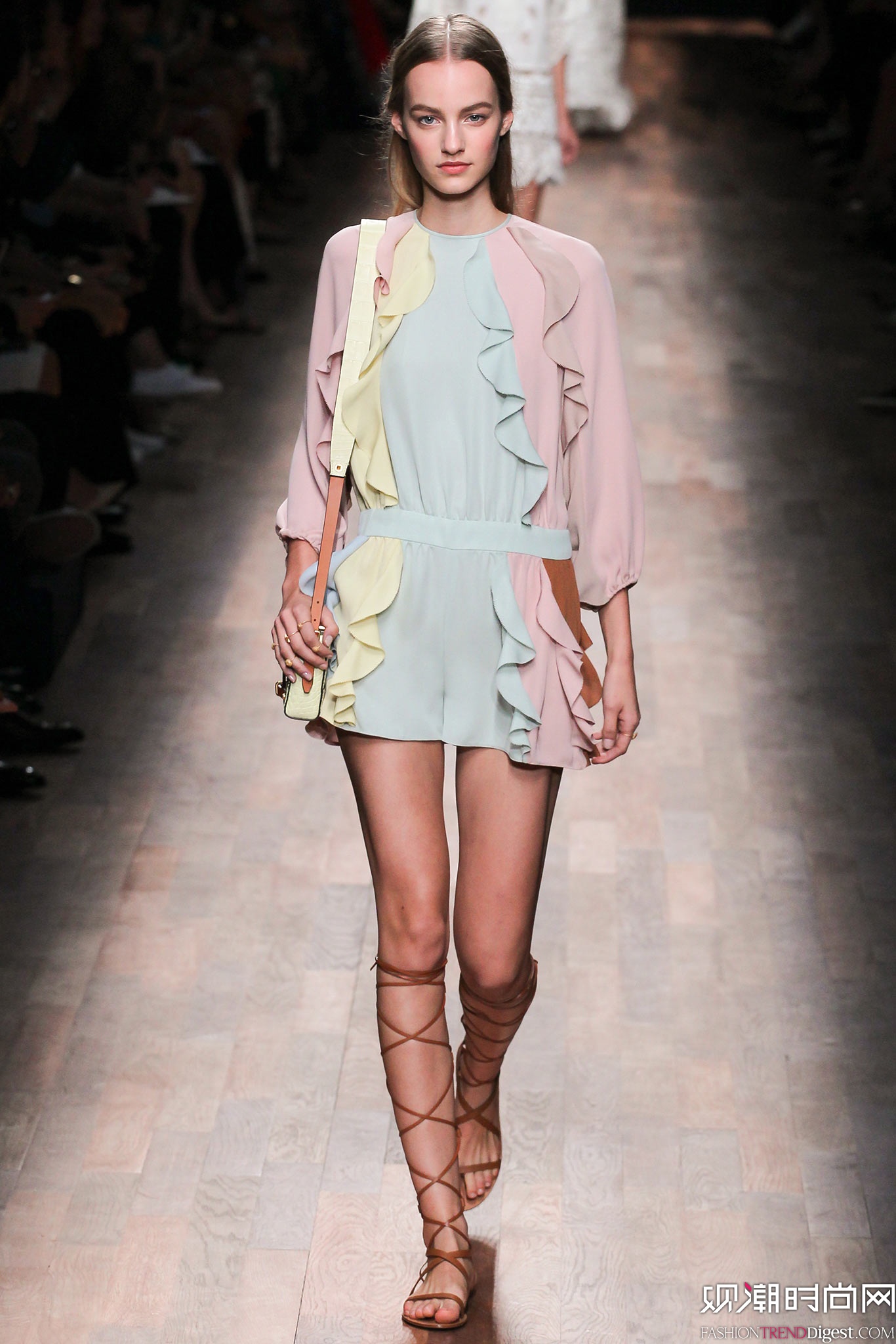 Valentino 2015İʱװ㳡ͼƬ