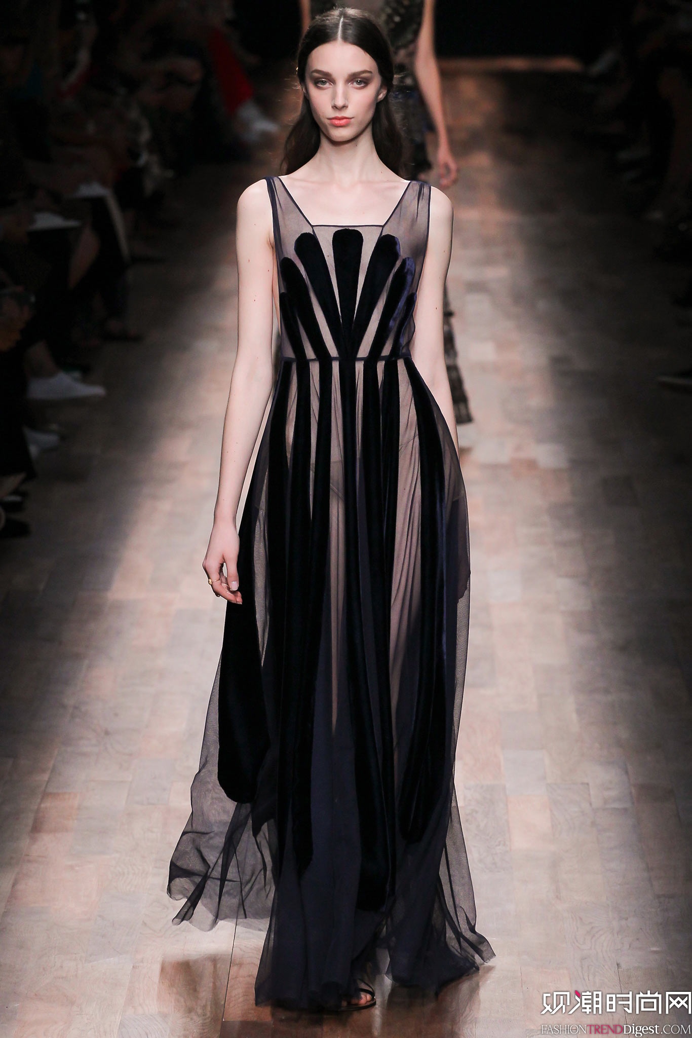 Valentino 2015İʱװ㳡ͼƬ