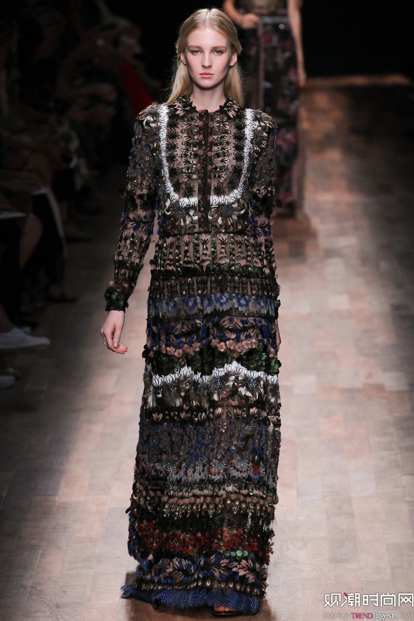 Valentino 2015İʱװ㳡ͼƬ