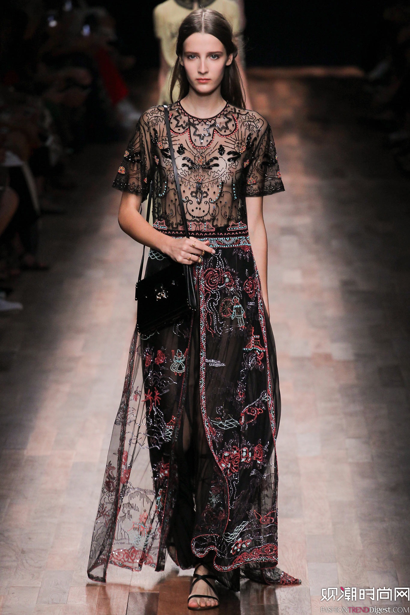 Valentino 2015İʱװ㳡ͼƬ