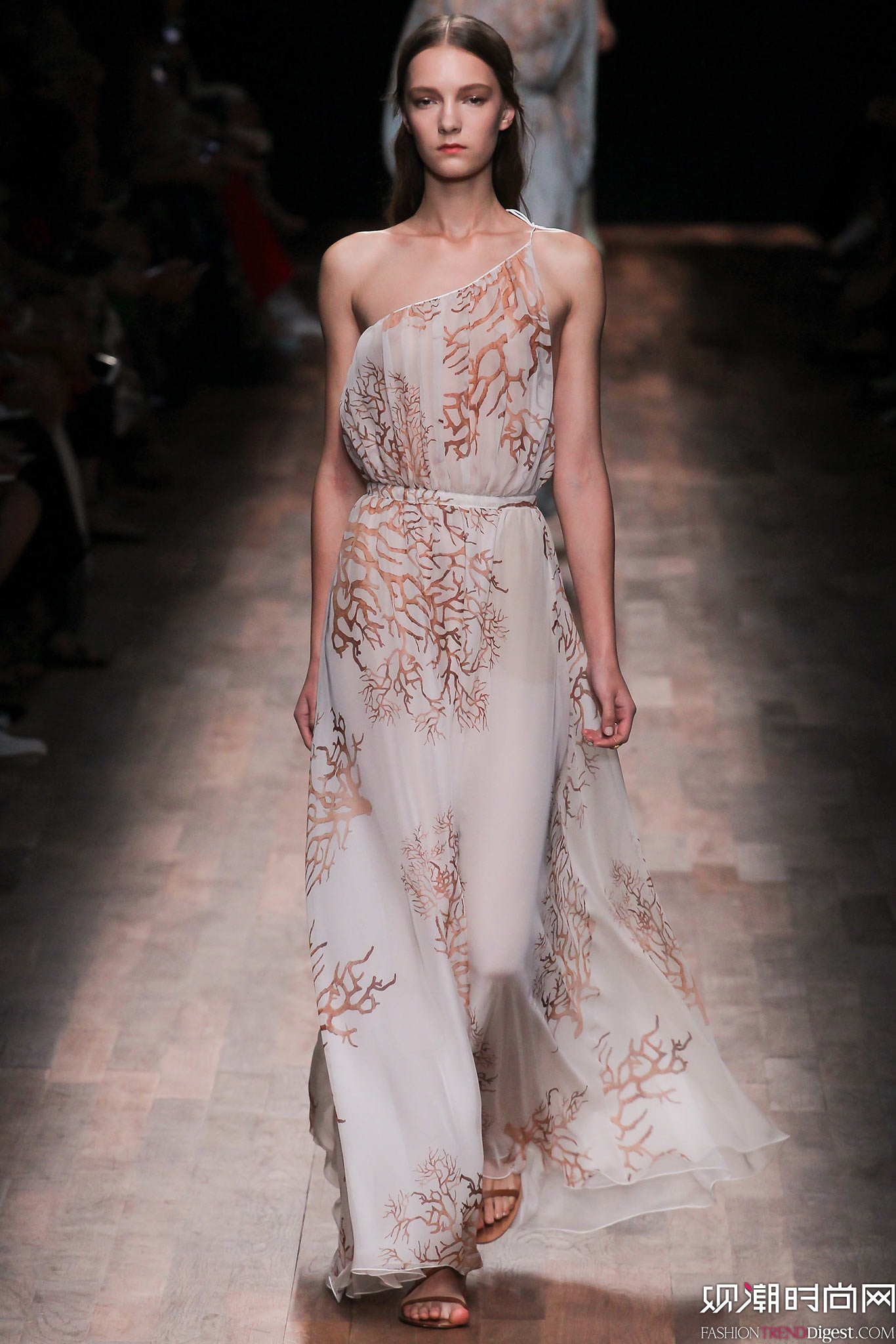 Valentino 2015İʱװ㳡ͼƬ