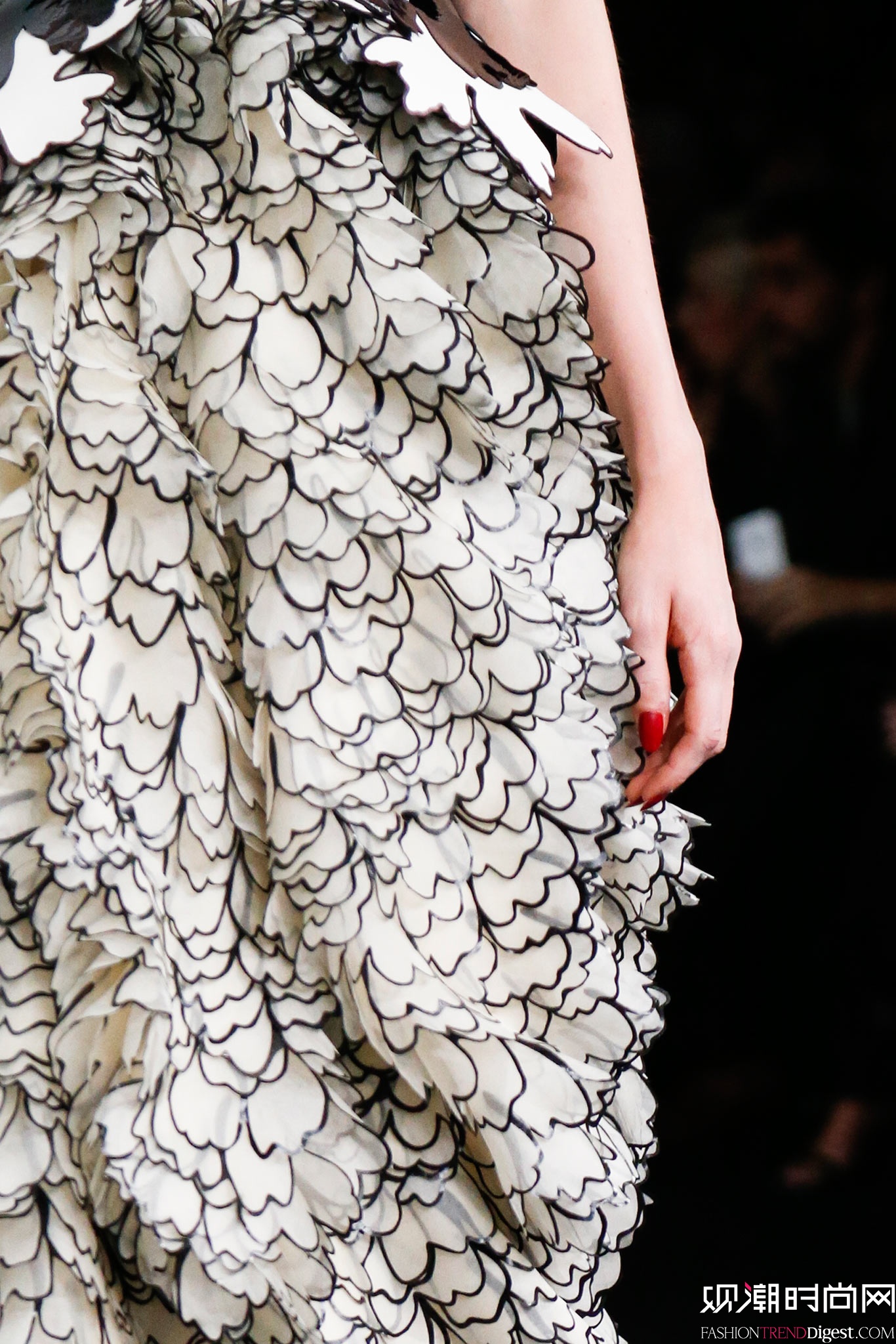 Alexander McQueen 2015İʱװ㳡ͼƬ