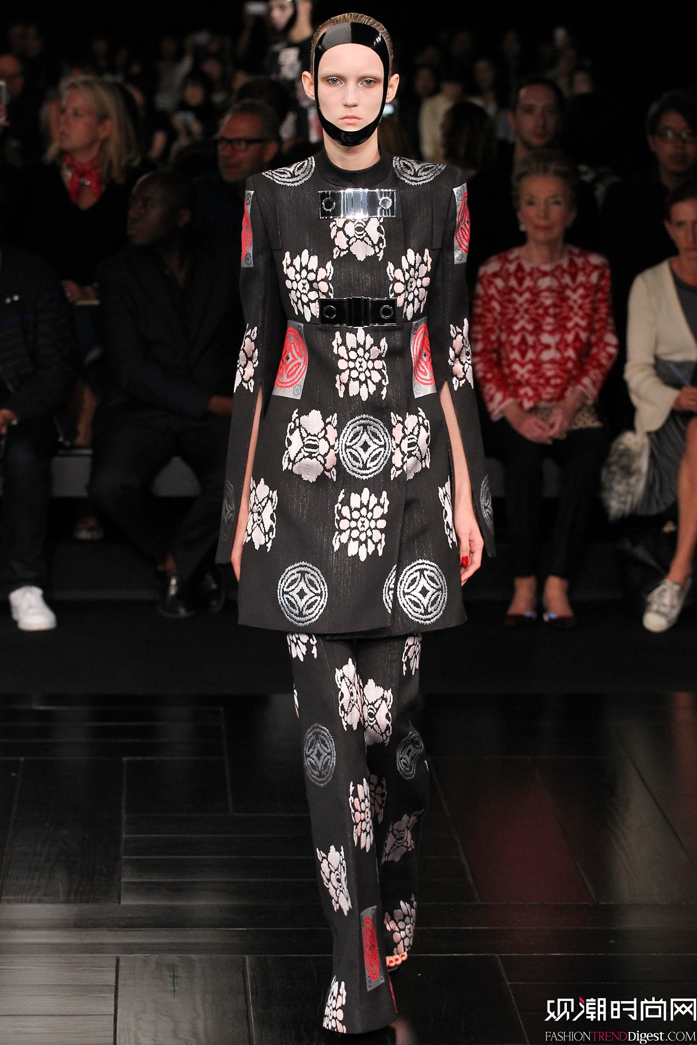 Alexander McQueen 2015İrbDƬ