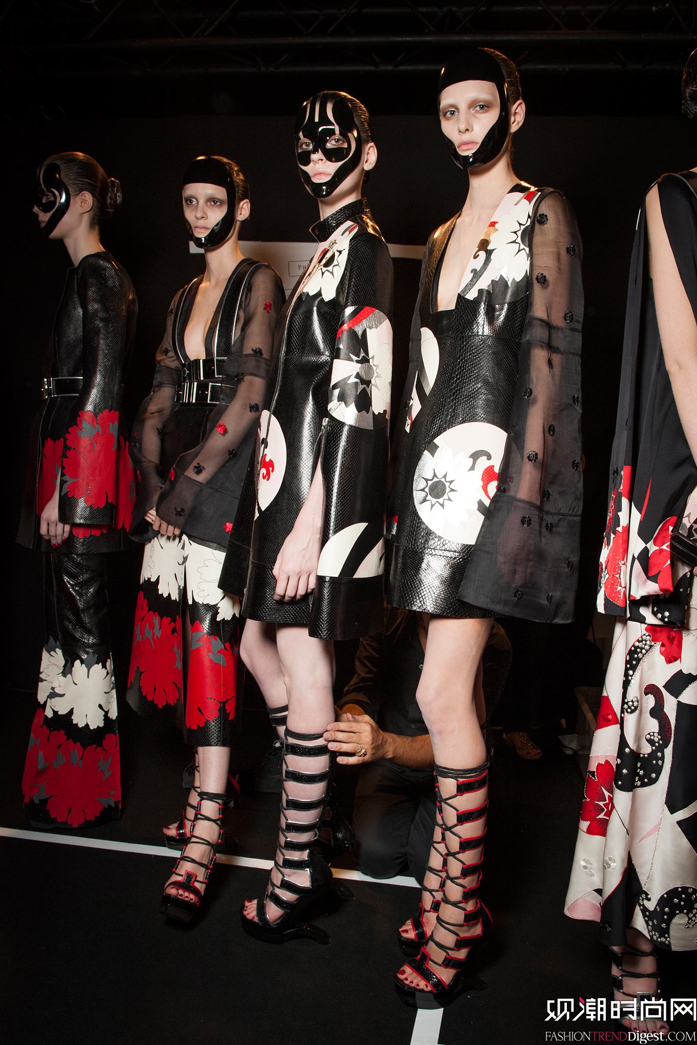 Alexander McQueen 2015İʱװ㳡ͼƬ