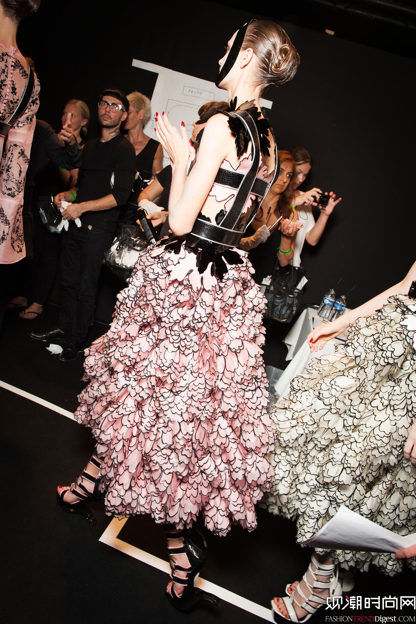 Alexander McQueen 2015İʱװ㳡ͼƬ