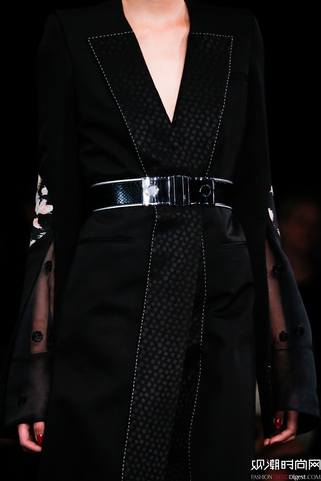 Alexander McQueen 2015İʱװ㳡ͼƬ