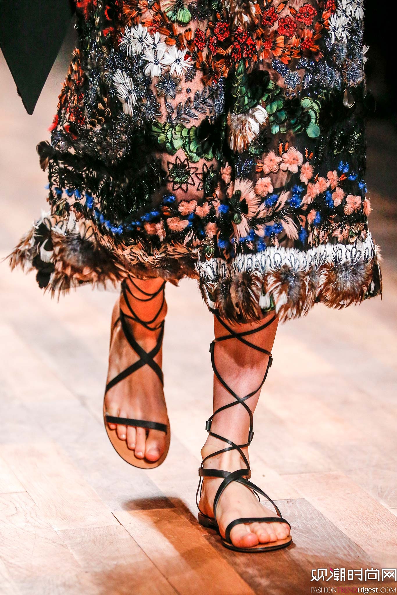 Valentino 2015İʱװ㳡ͼƬ