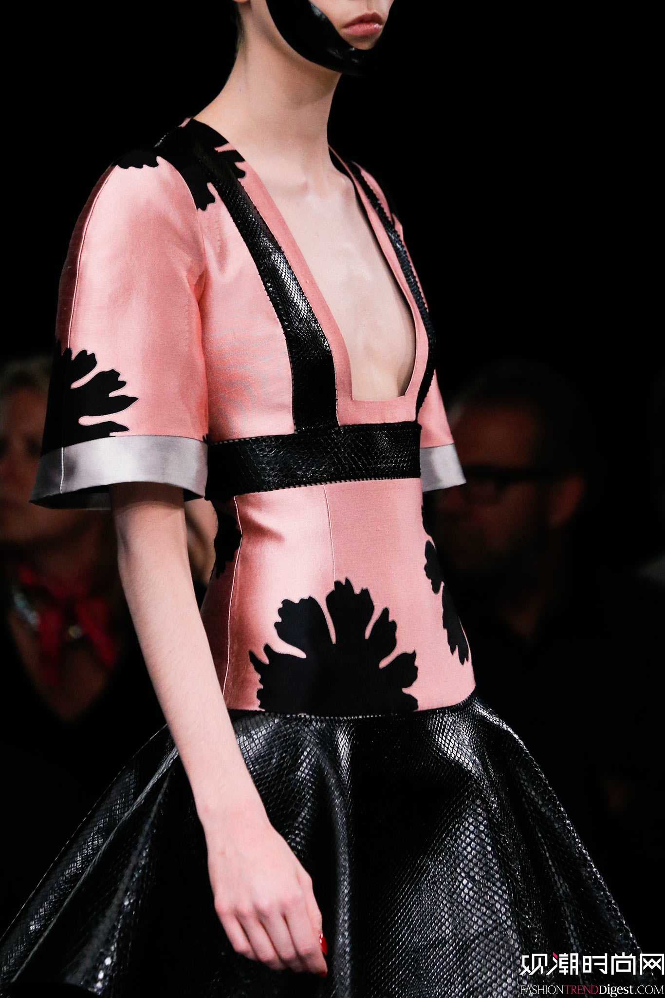 Alexander McQueen 2015İrbDƬ