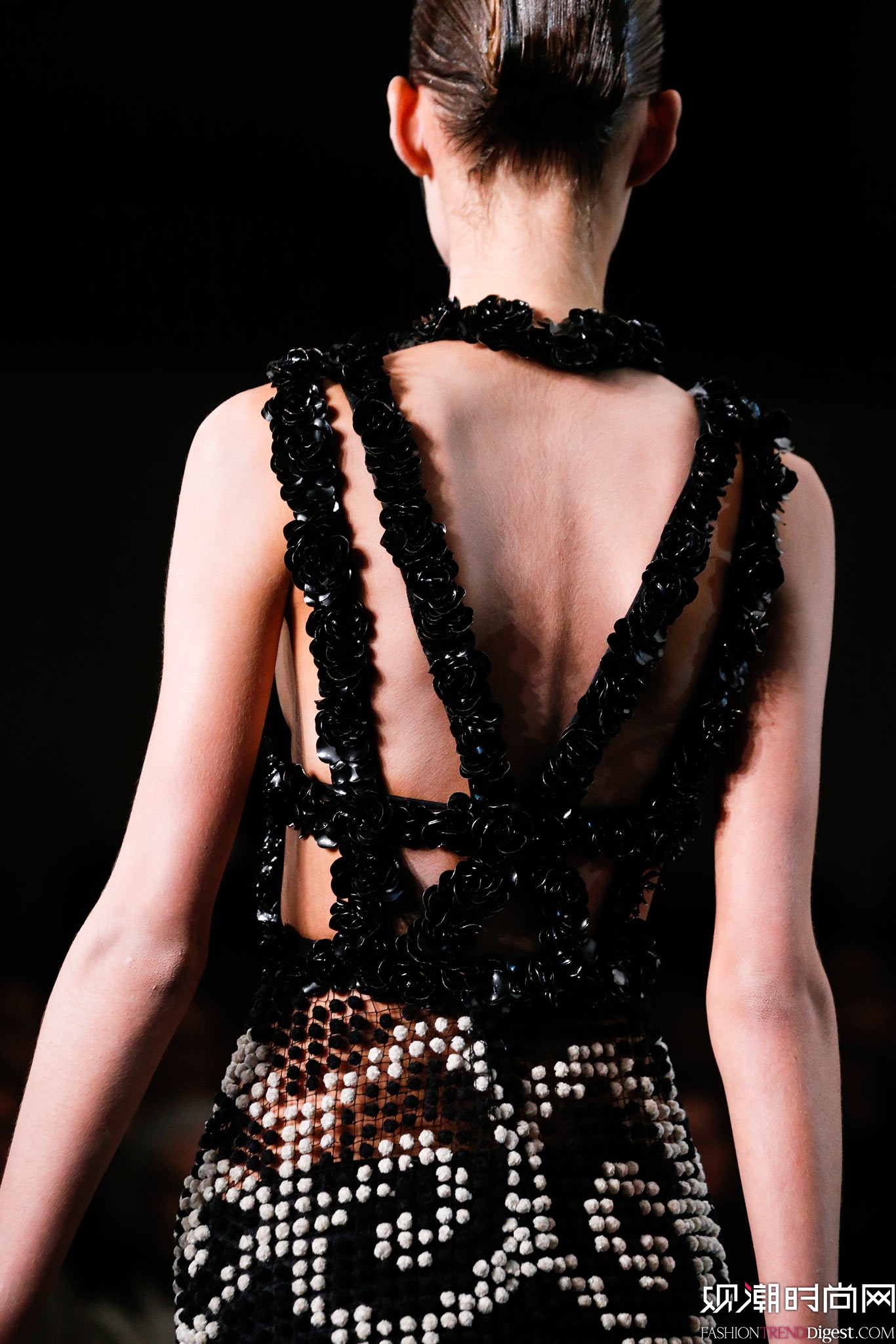 Alexander McQueen 2015İʱװ㳡ͼƬ