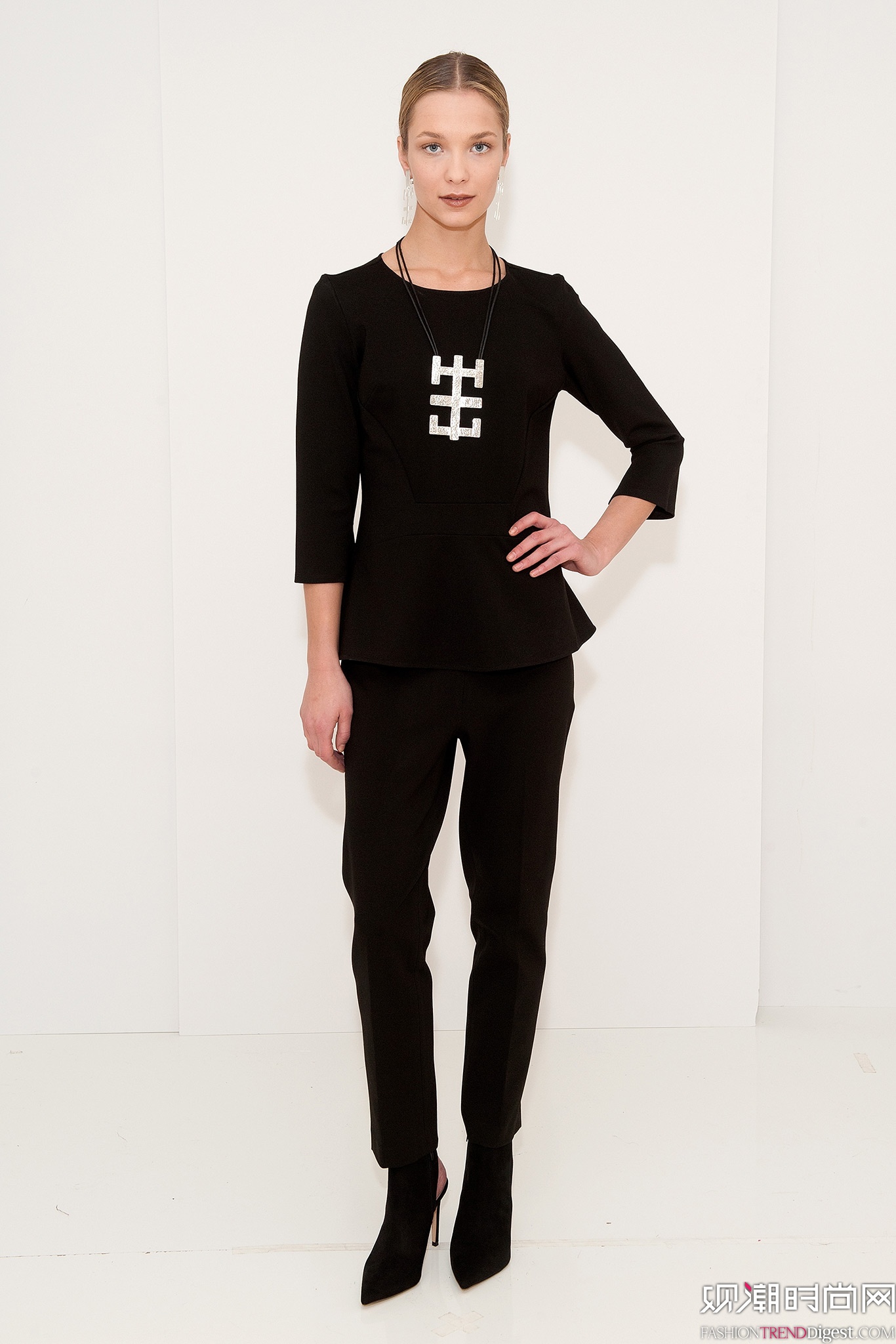 Josie Natori 2015ϵиͼƬ