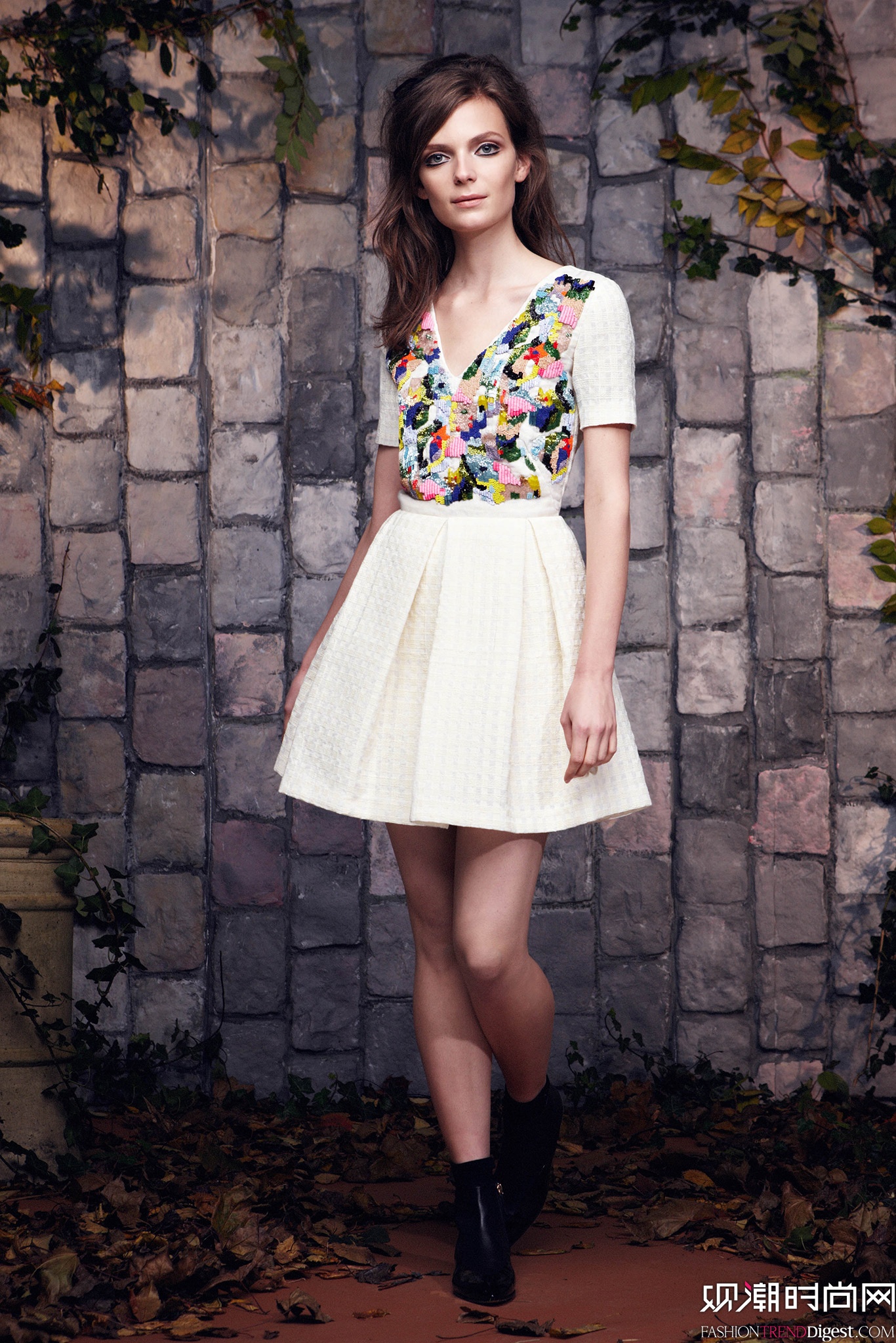 Saloni 2015ϵиDƬ