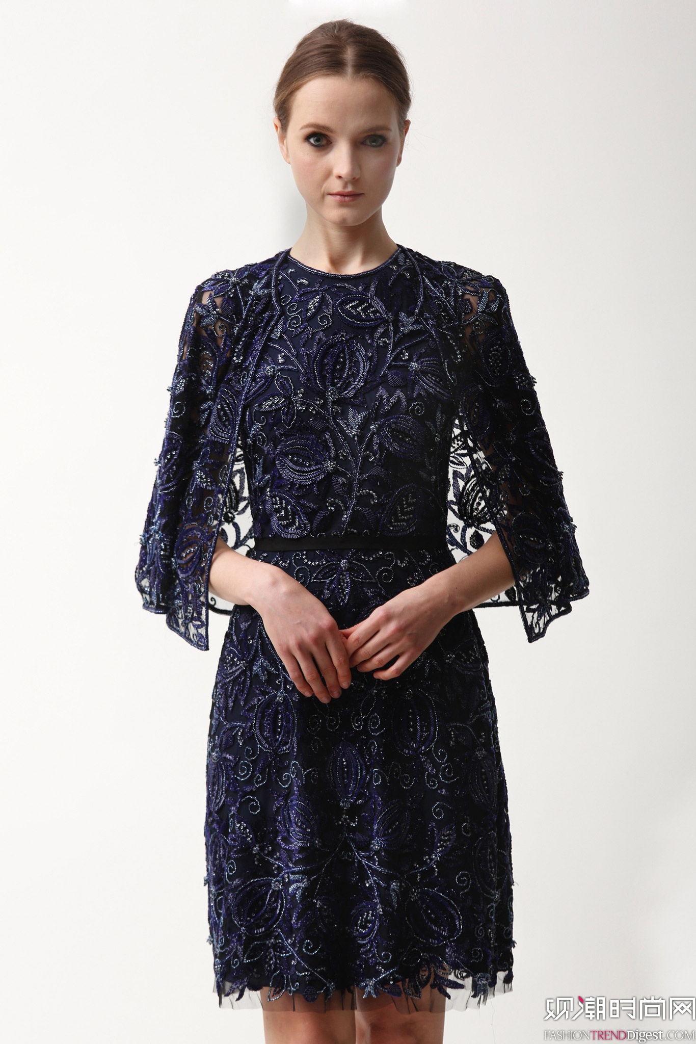 Naeem Khan 2015ϵиDƬ