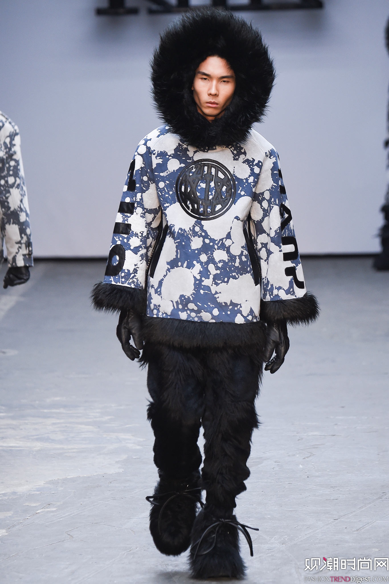 KTZ 2015ﶬװϵ㳡ͼƬ