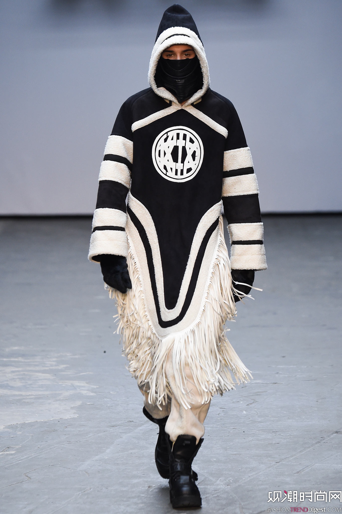 KTZ 2015ﶬװϵ㳡ͼƬ