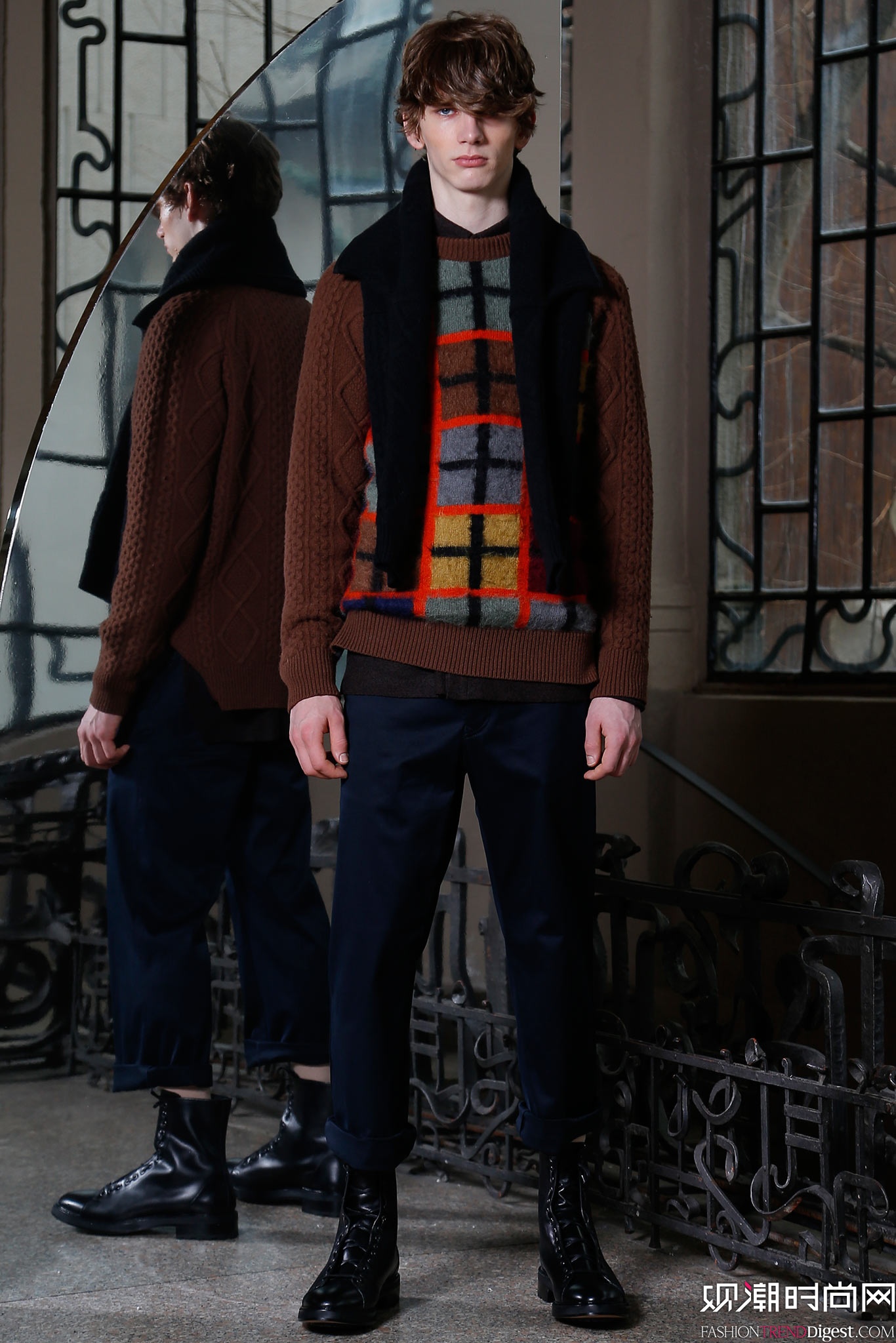 Iceberg 2015ﶬbϵLOOKBOOKDƬ
