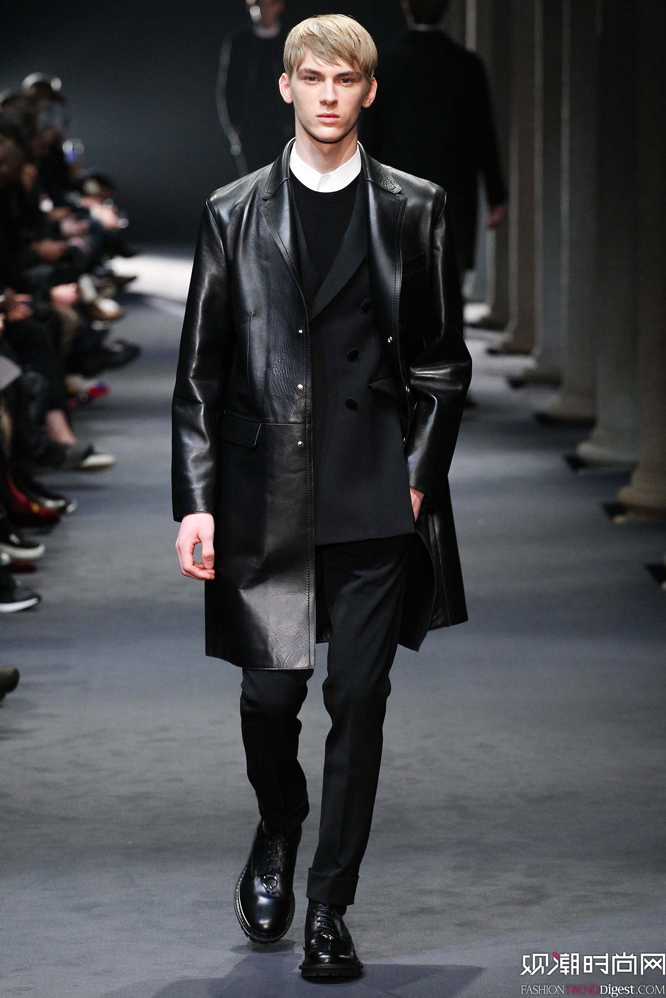 Neil Barrett 2015ﶬװϵ㳡ͼƬ