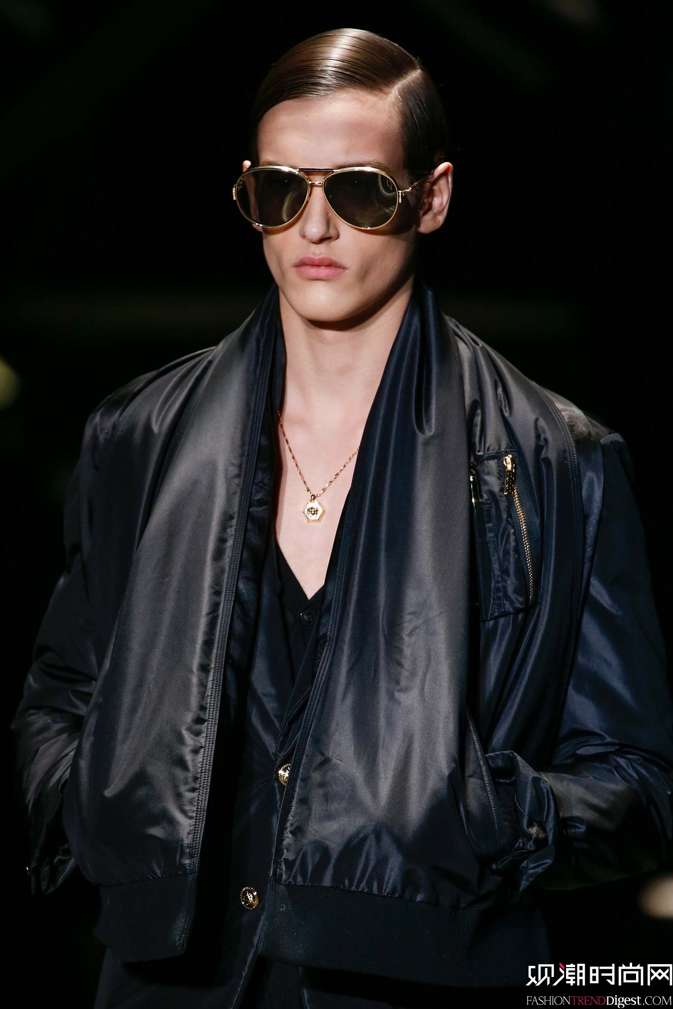 Versace 2015ﶬװϵ㳡ͼƬ