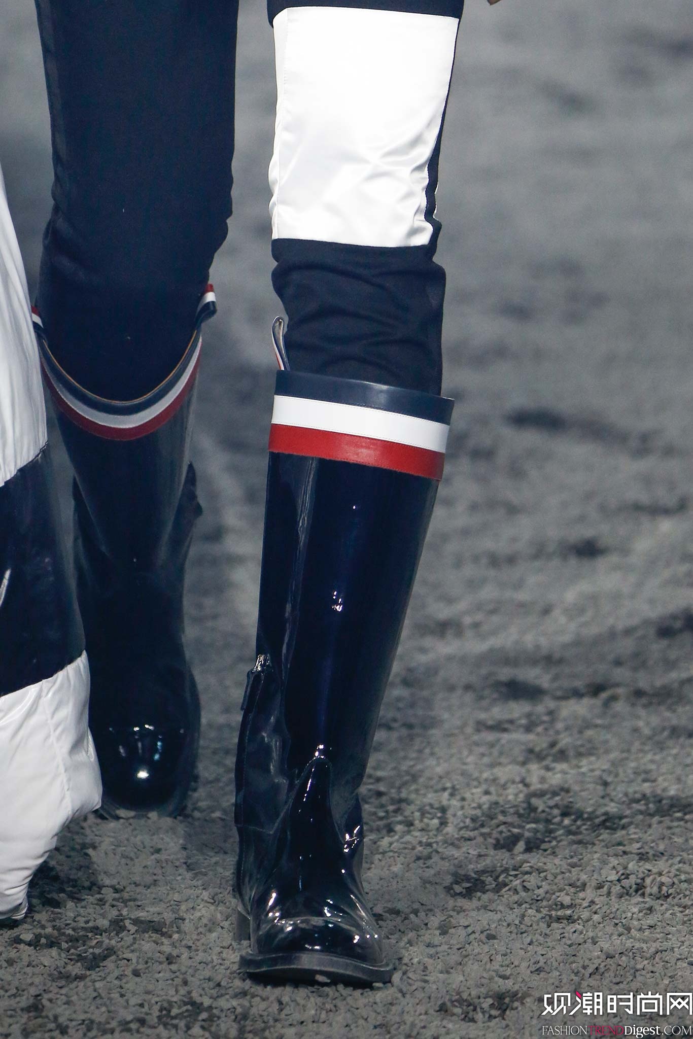 Moncler Gamme Bleu 2015ﶬbϵ(chng)DƬ