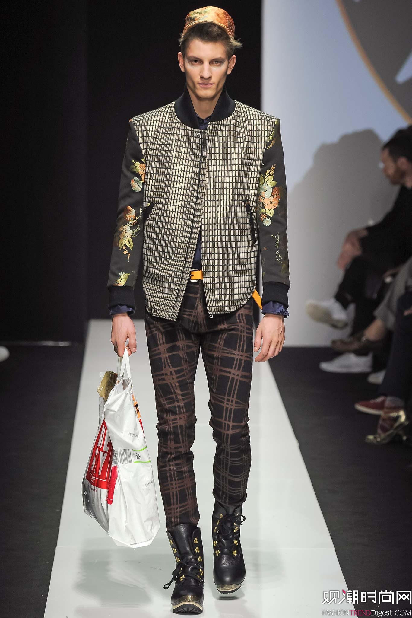Vivienne Westwood 2015ﶬbϵDƬ