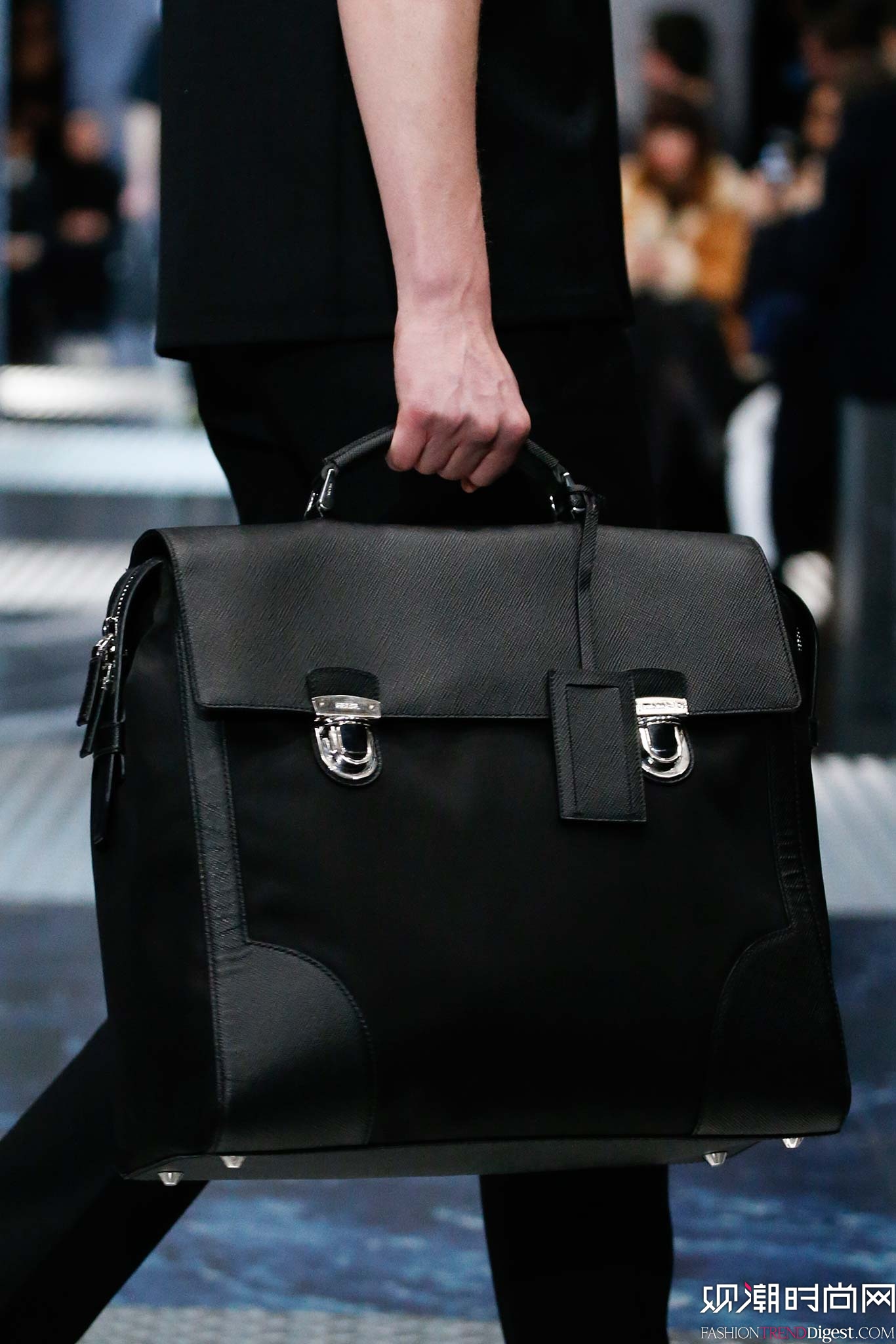 Prada 2015ﶬװϵ㳡ͼƬ