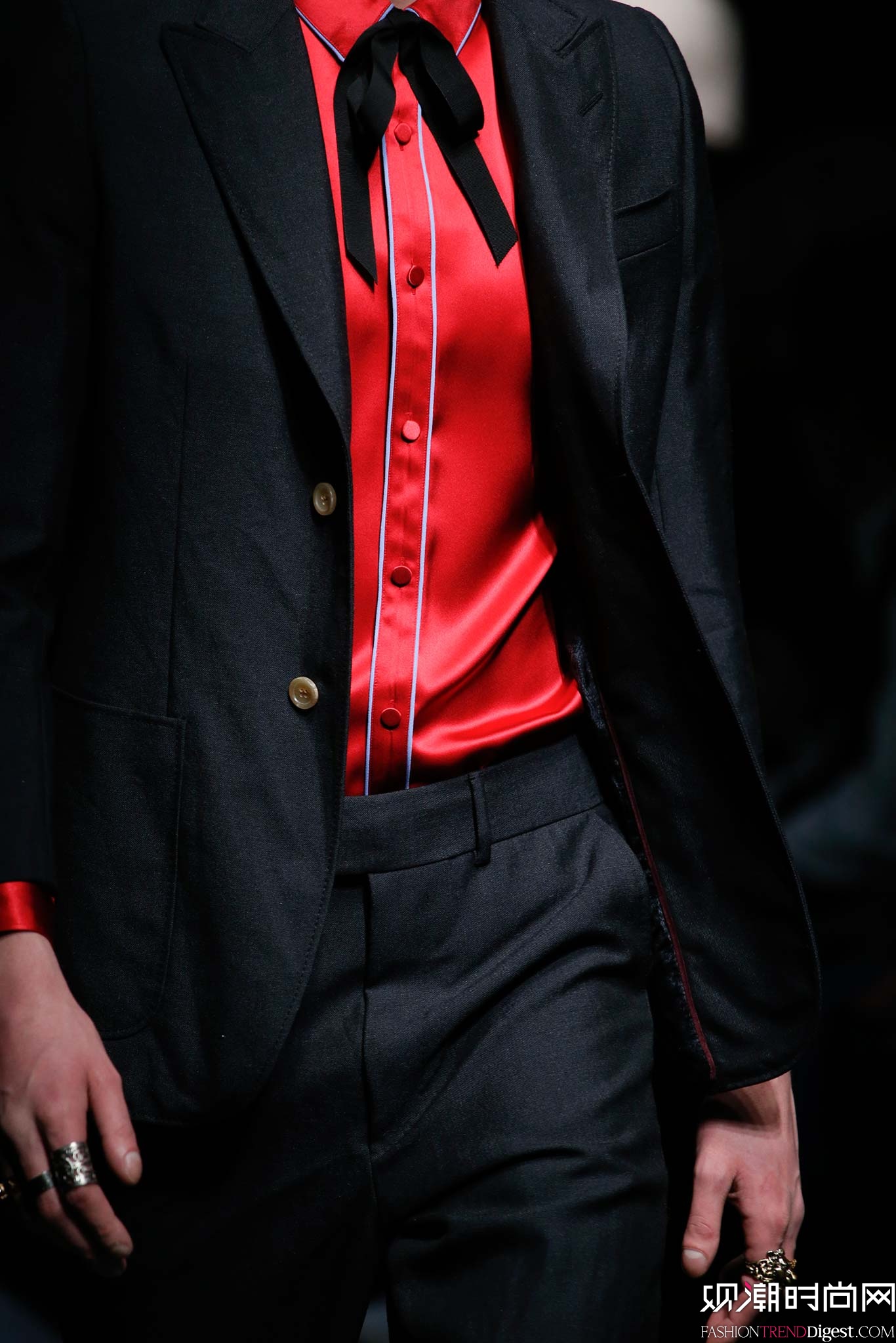 Gucci 2015�ﶬ��װϵ���㳡����ͼƬ