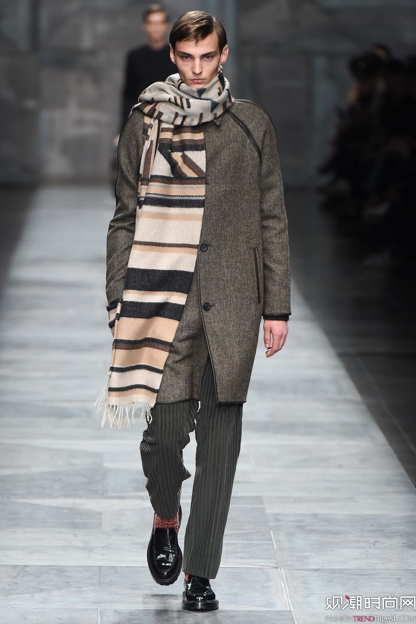 Fendi 2015ﶬbϵ(chng)DƬ