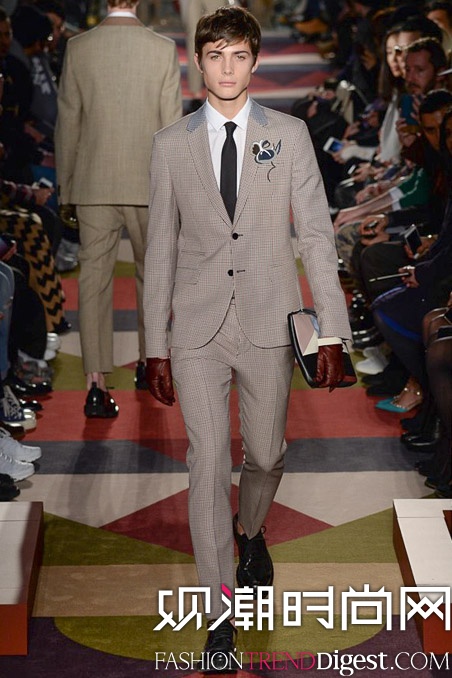 Valentino 2015ﶬbϵDƬ