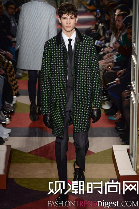 Valentino 2015ﶬbϵDƬ
