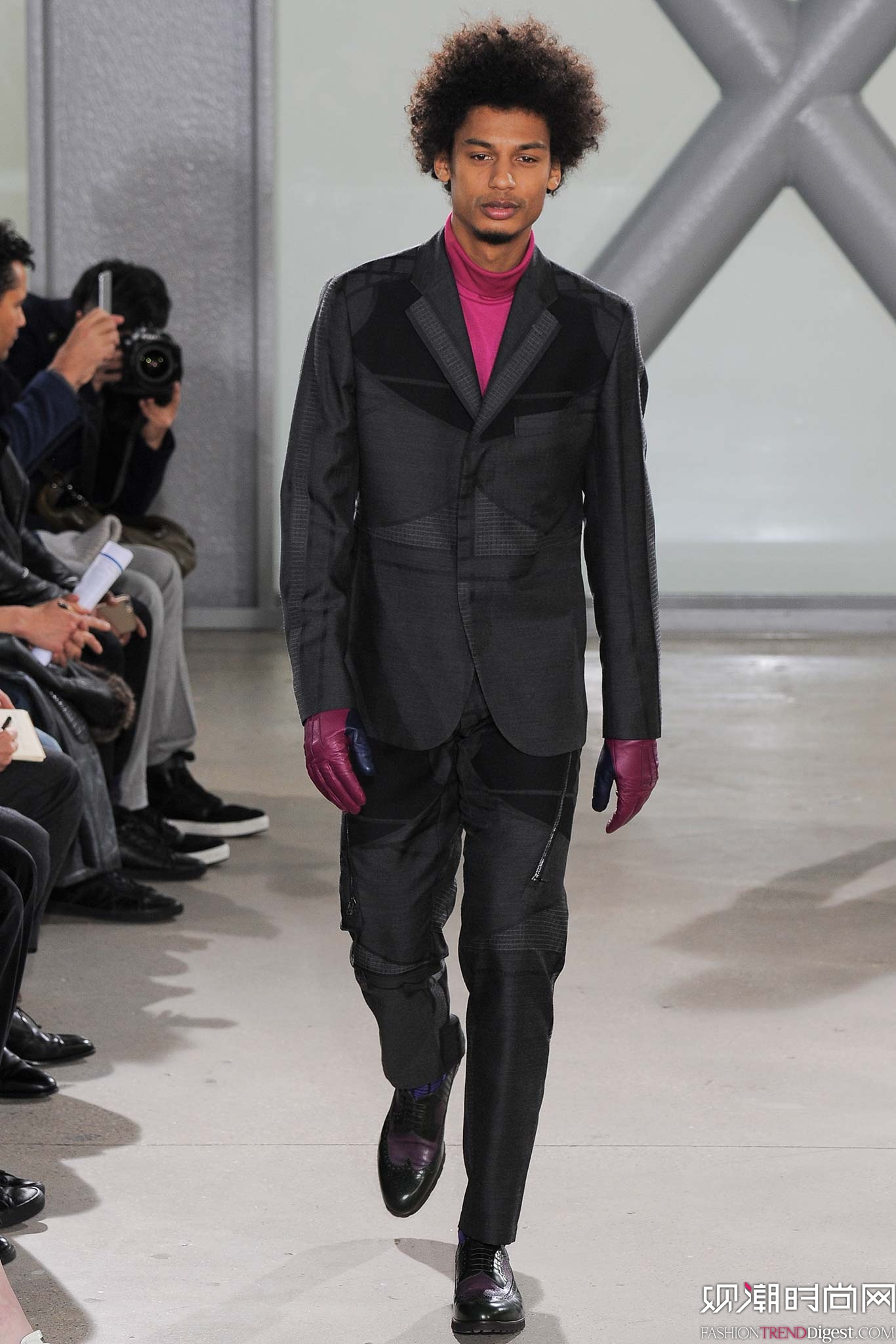 Issey Miyake 2015ﶬװϵиͼƬ