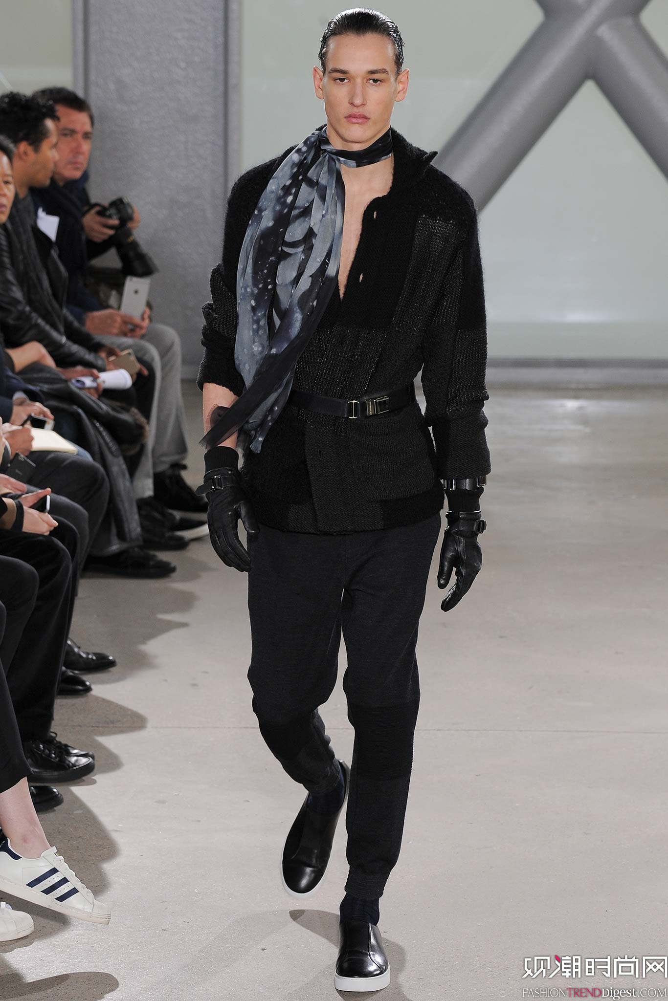 Issey Miyake 2015ﶬװϵиͼƬ