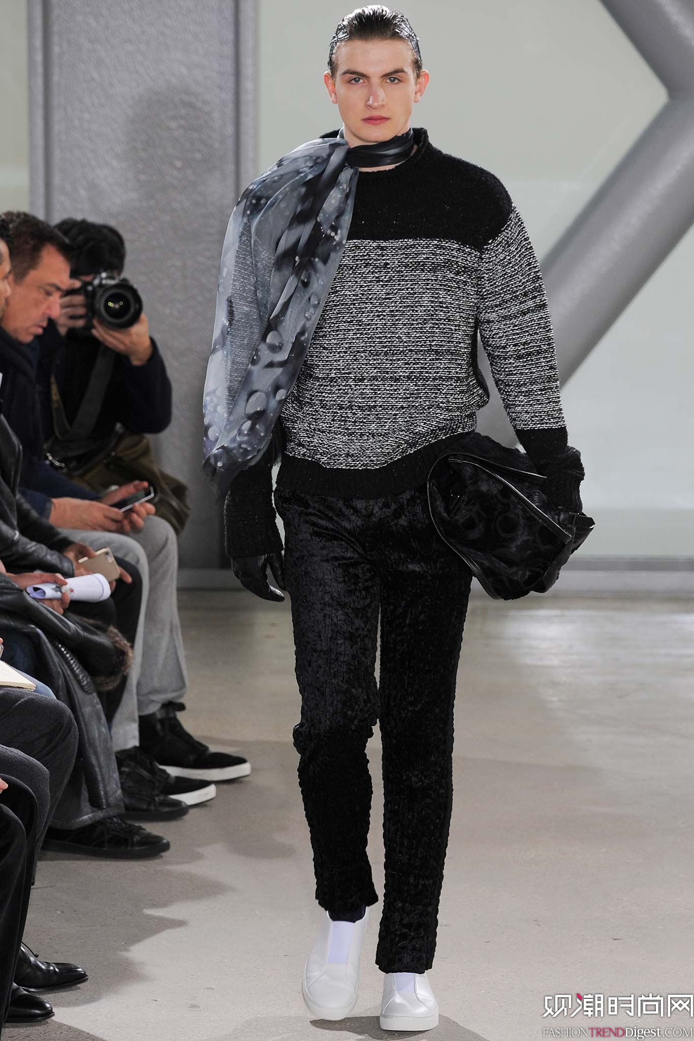 Issey Miyake 2015ﶬװϵиͼƬ