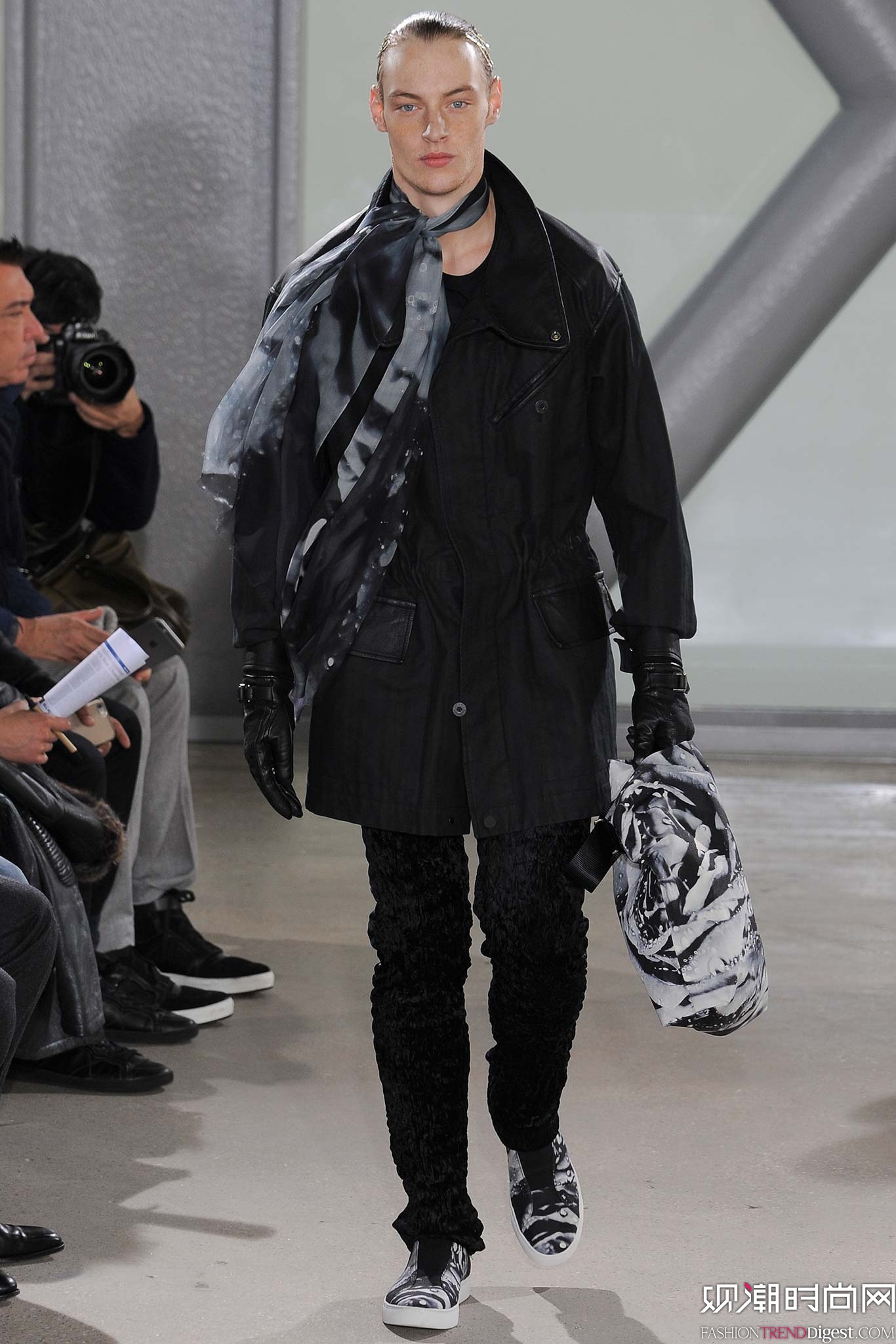 Issey Miyake 2015ﶬװϵиͼƬ