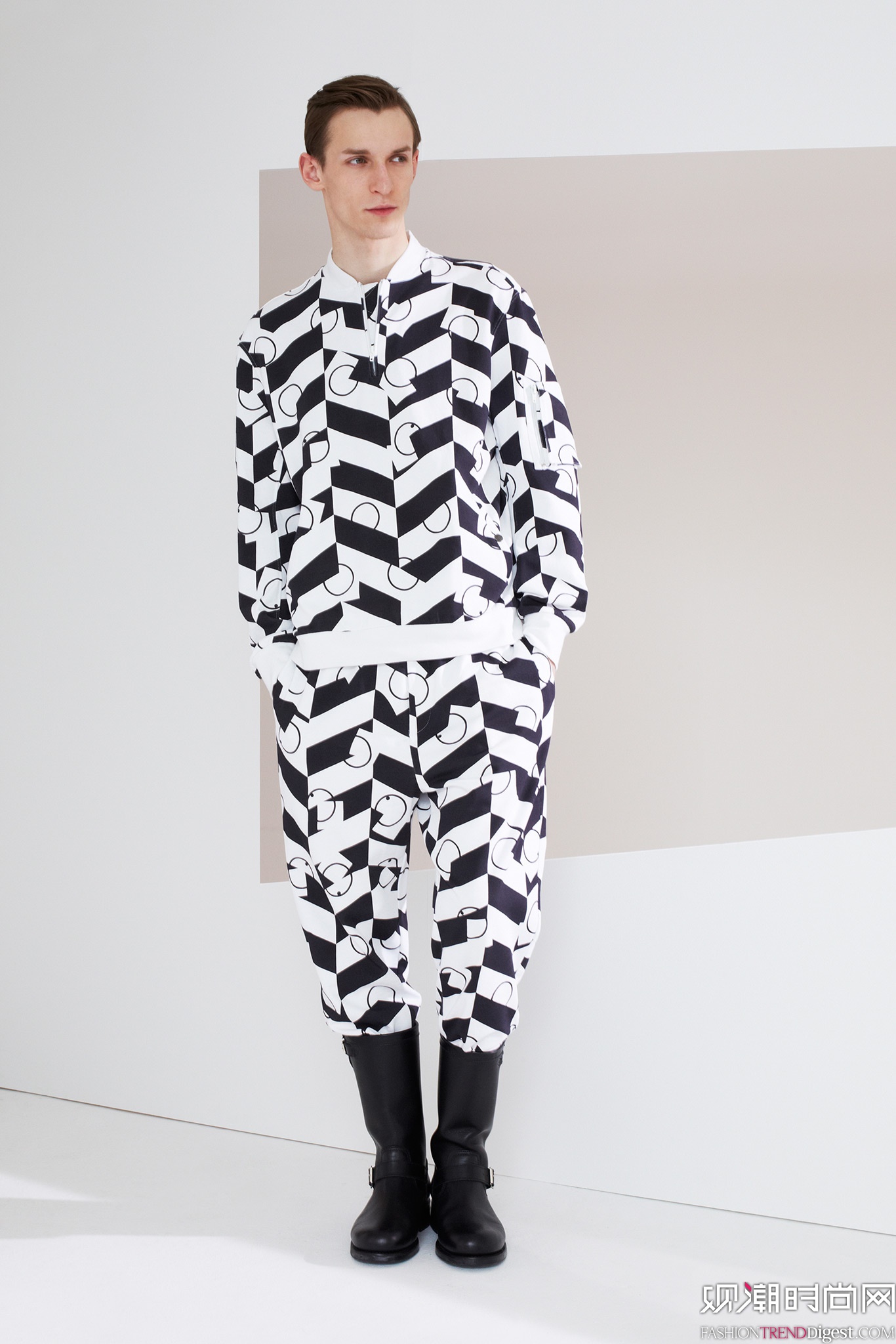 Chalayan 2015ﶬװϵ㳡ͼƬ