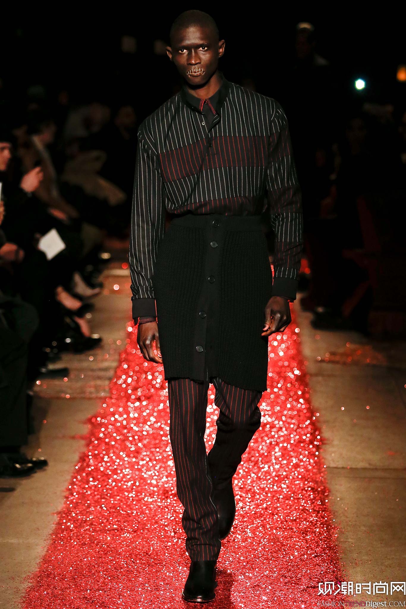 Givenchy 2015ﶬװϵ㳡ͼƬ