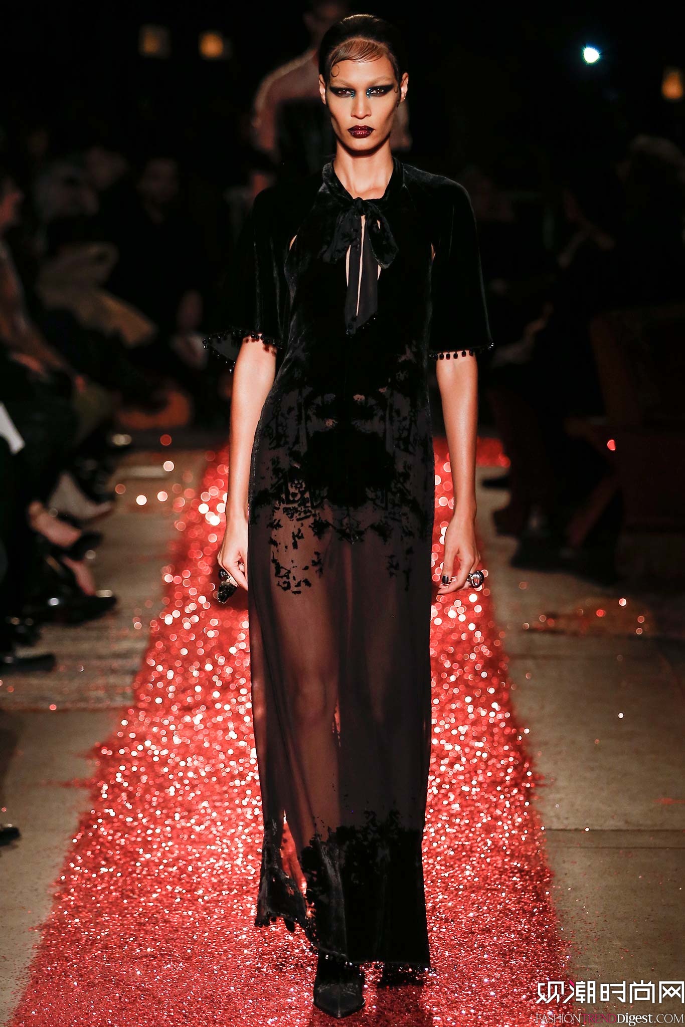 Givenchy 2015ﶬװϵ㳡ͼƬ