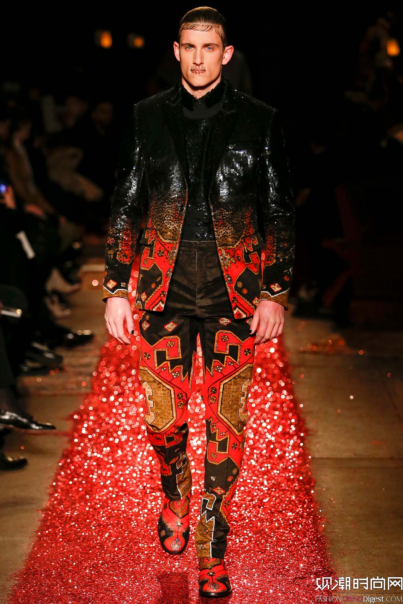 Givenchy 2015ﶬװϵ㳡ͼƬ